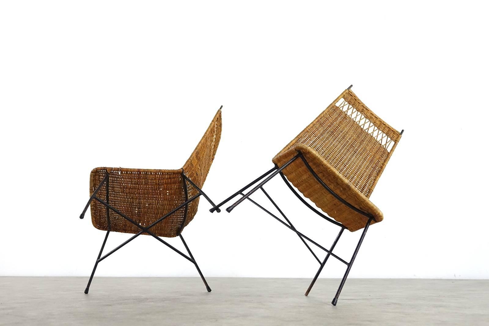 Nice Pair of Mid-Century Modern Wicker Basket Lounge Chairs from France 1