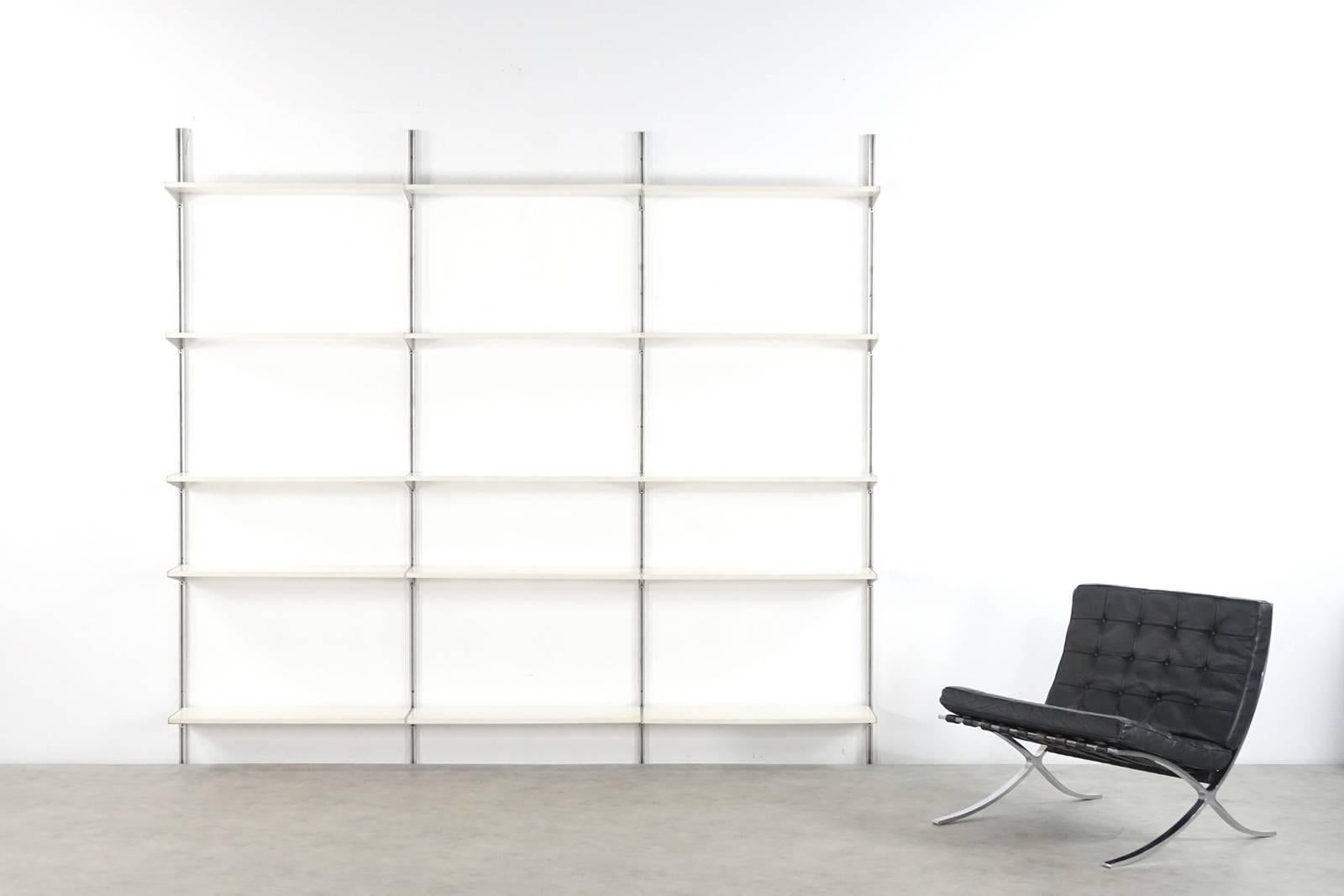Very rare George Nelson CSS wall unit for Hermann Miller, 1959, CSS (Comprehensive Storage System) off-white modular wall unit or room divider designed by George Nelson for Herman Miller 1957 edited between 1959-1973. 

Measures: 4 wall bars 2.35m