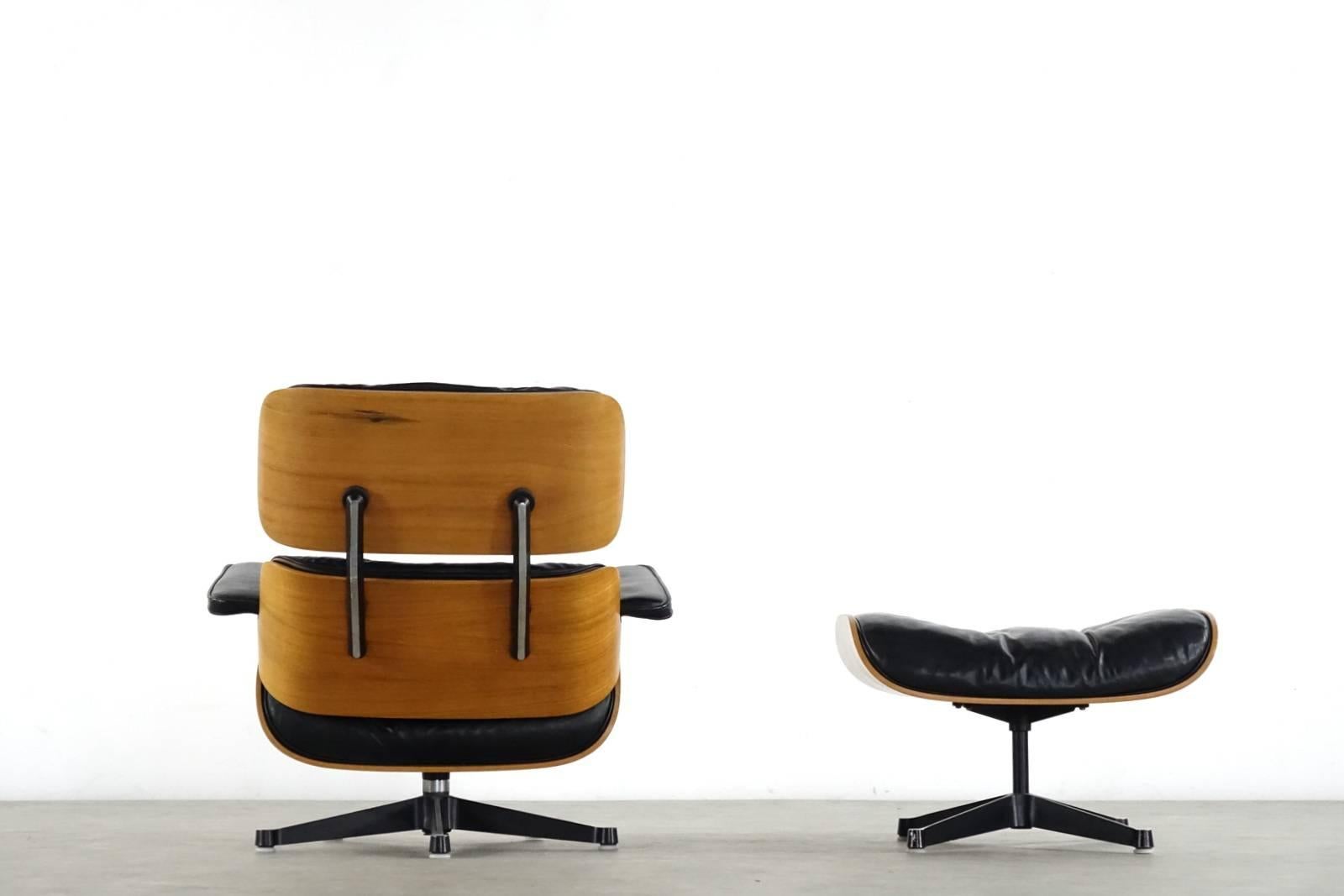 Mid-Century Modern Very Early Charles & Ray Eames Lounge Chair from Contura 1957-1965
