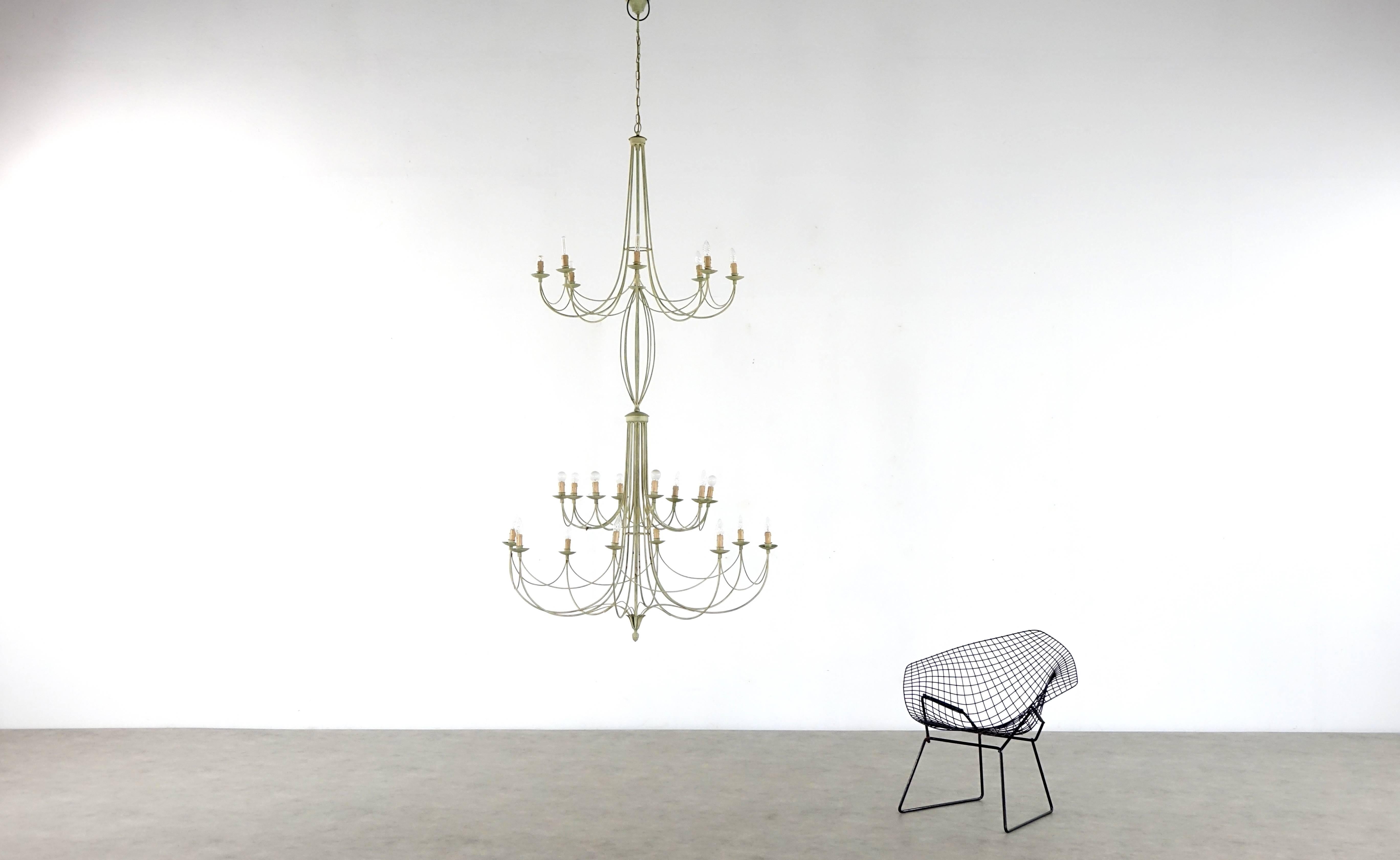 Important and Romantic Chandelier, 1955 Rome, Italy, Stairwell Lamp - 285cm 3