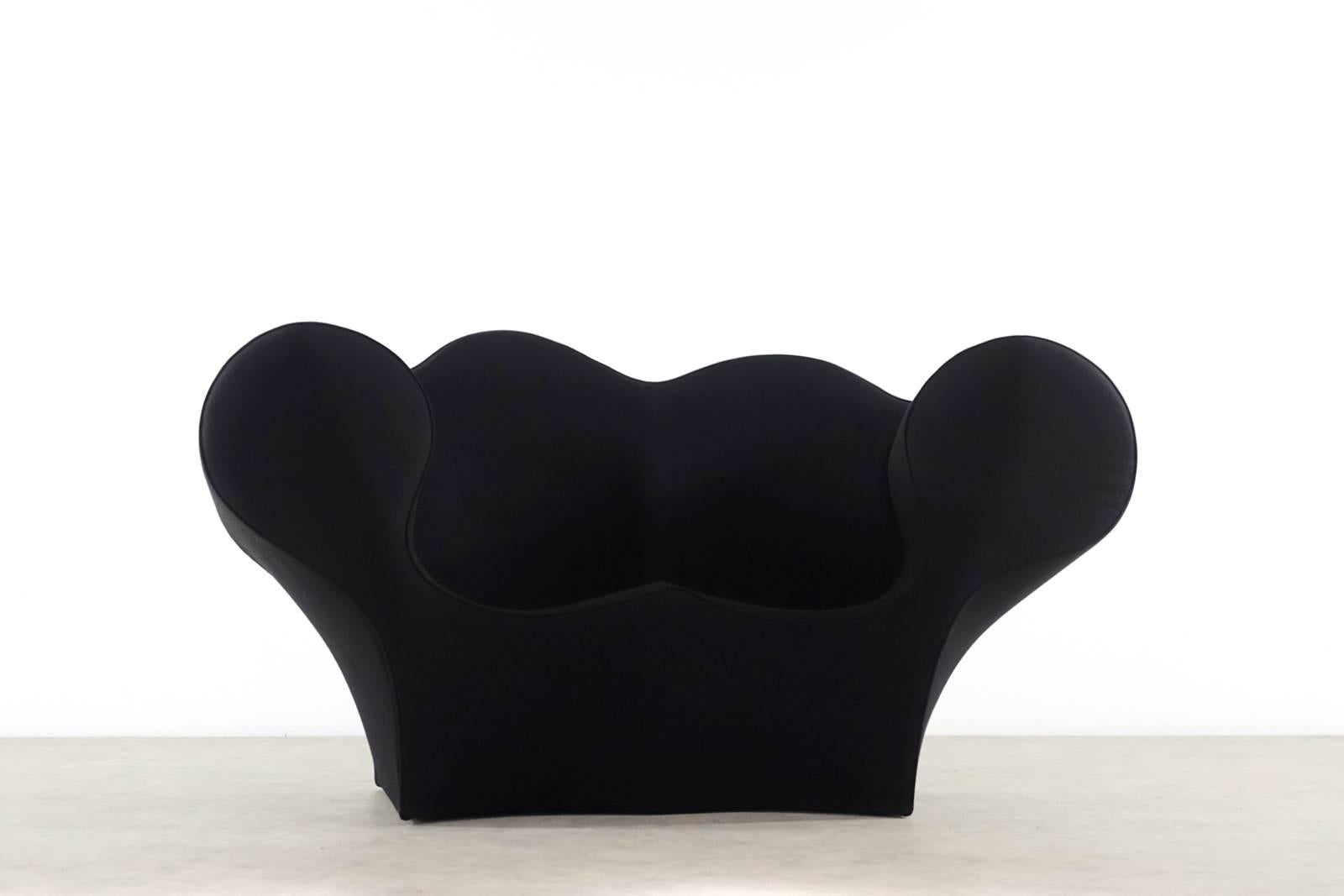 Double soft big easy design by Ron Arad for Moroso in very good condition. A sofa with frame in steel and stress-resistant polyurethane foam upholstered with polyester fibre.
 