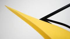 Fauteuil en fibre de verre Midcentury par Ed Mérat:: France:: Tripod Outdoor