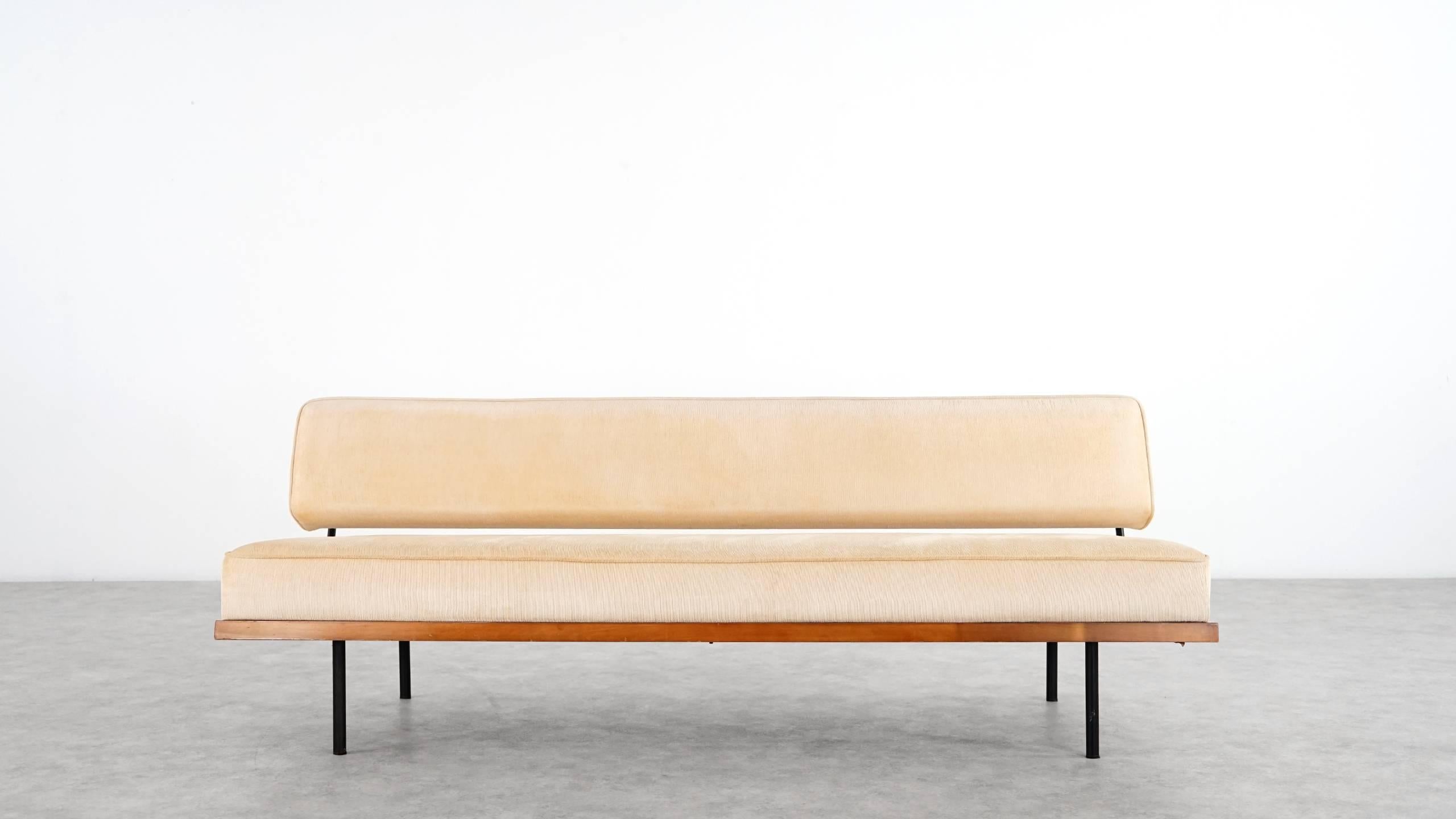 Florence Knoll, 1958, Convertible Daybed or Sofa for Knoll International 1