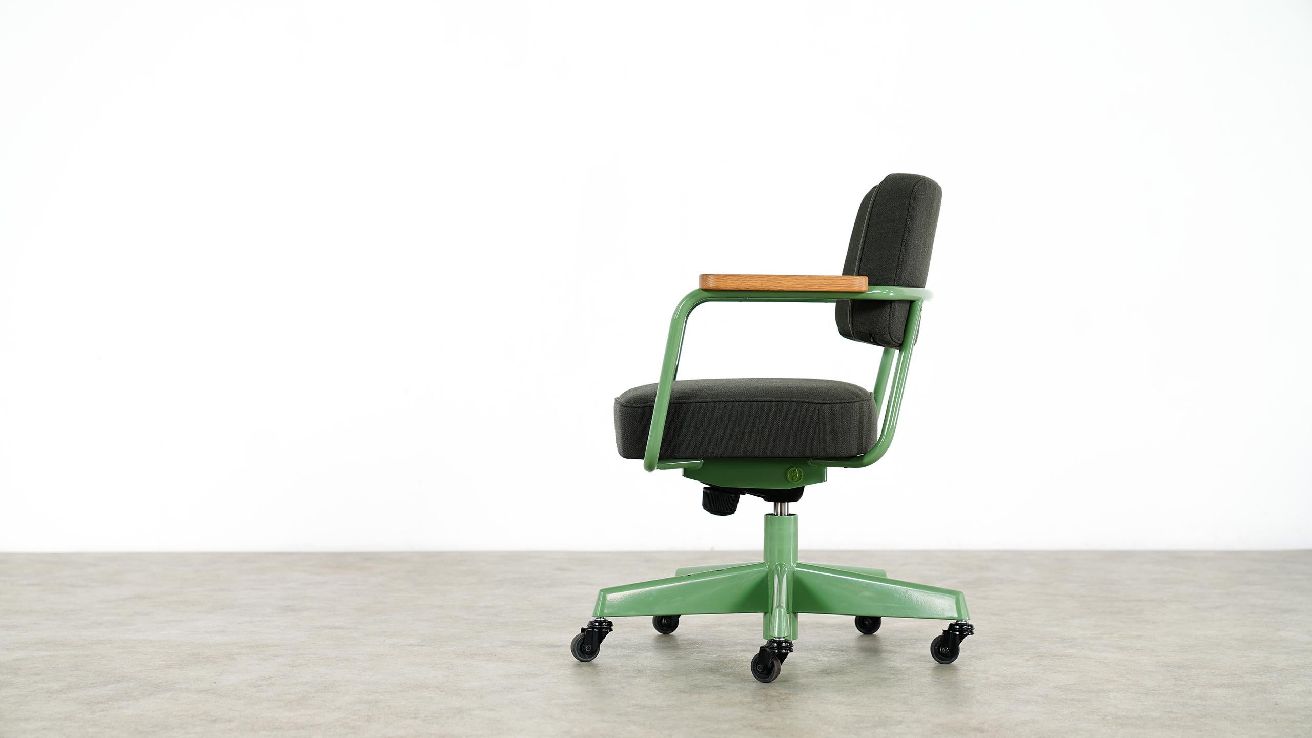 German Jean Prouvé, Fauteuil Direction Pivotant 1951 Limited RAW Office Edit, Chair