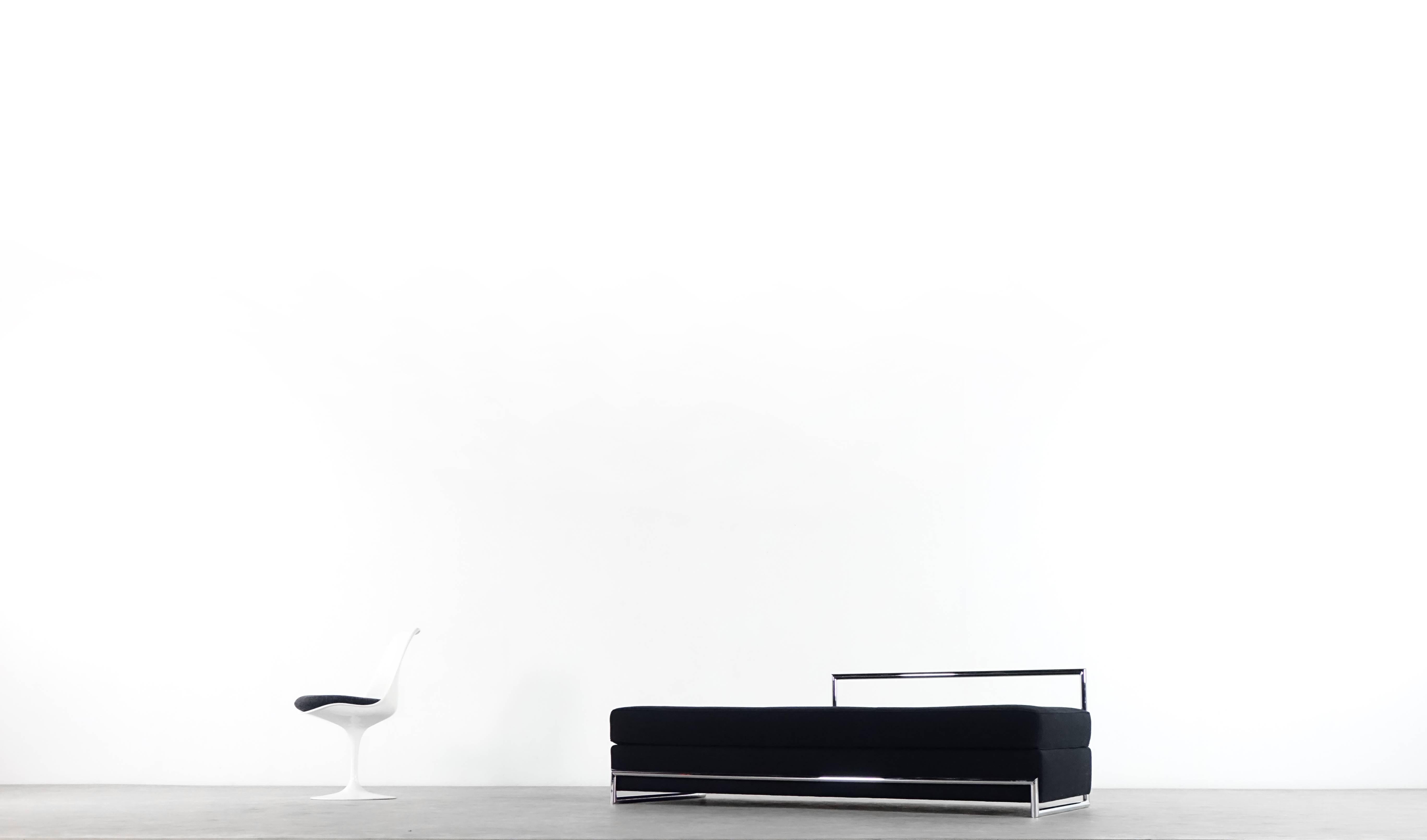 Eileen Gray, Tagesbett für Classicon, Design 1925 Bauhaus (Stoff)