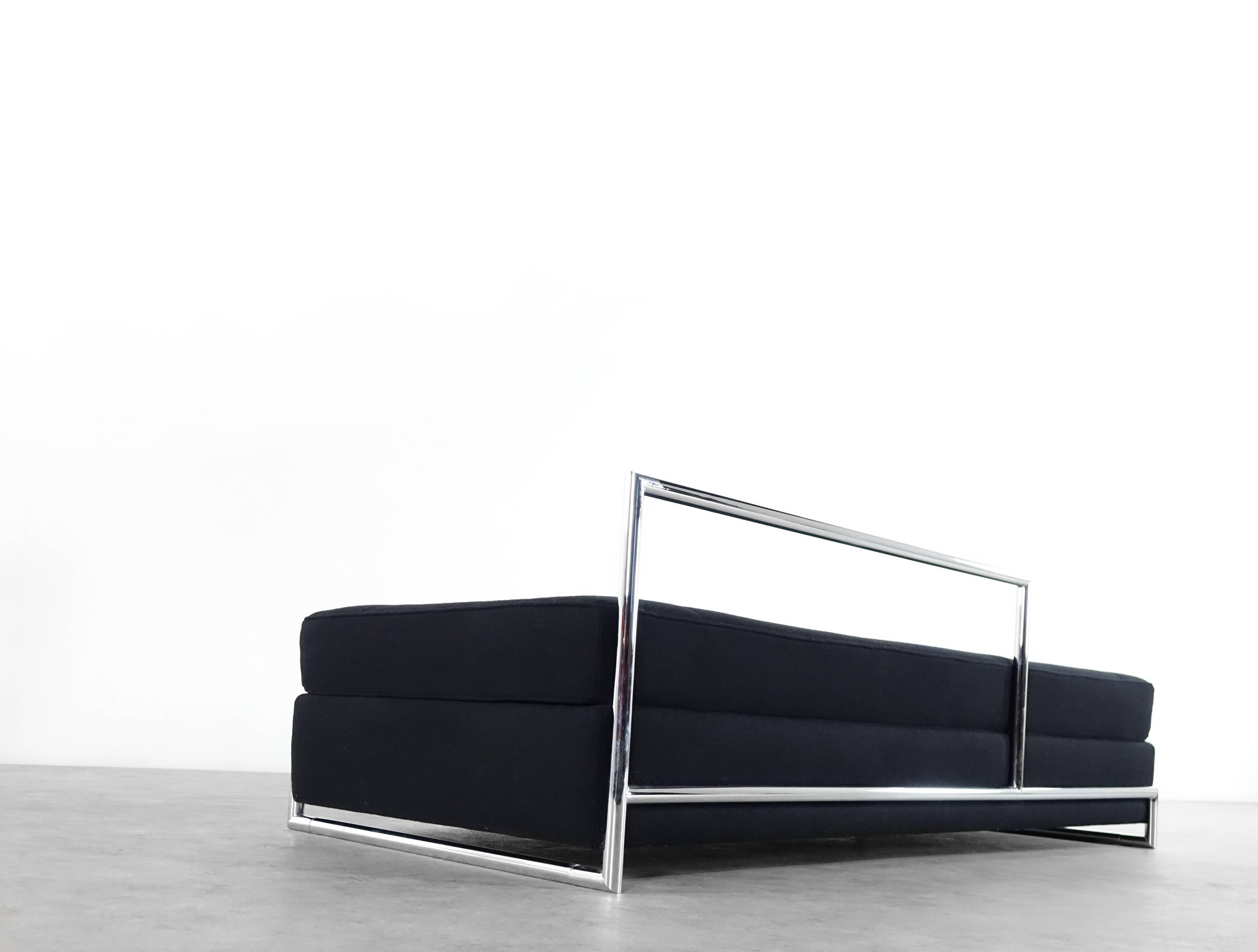 Eileen Gray, Tagesbett für Classicon, Design 1925 Bauhaus 2