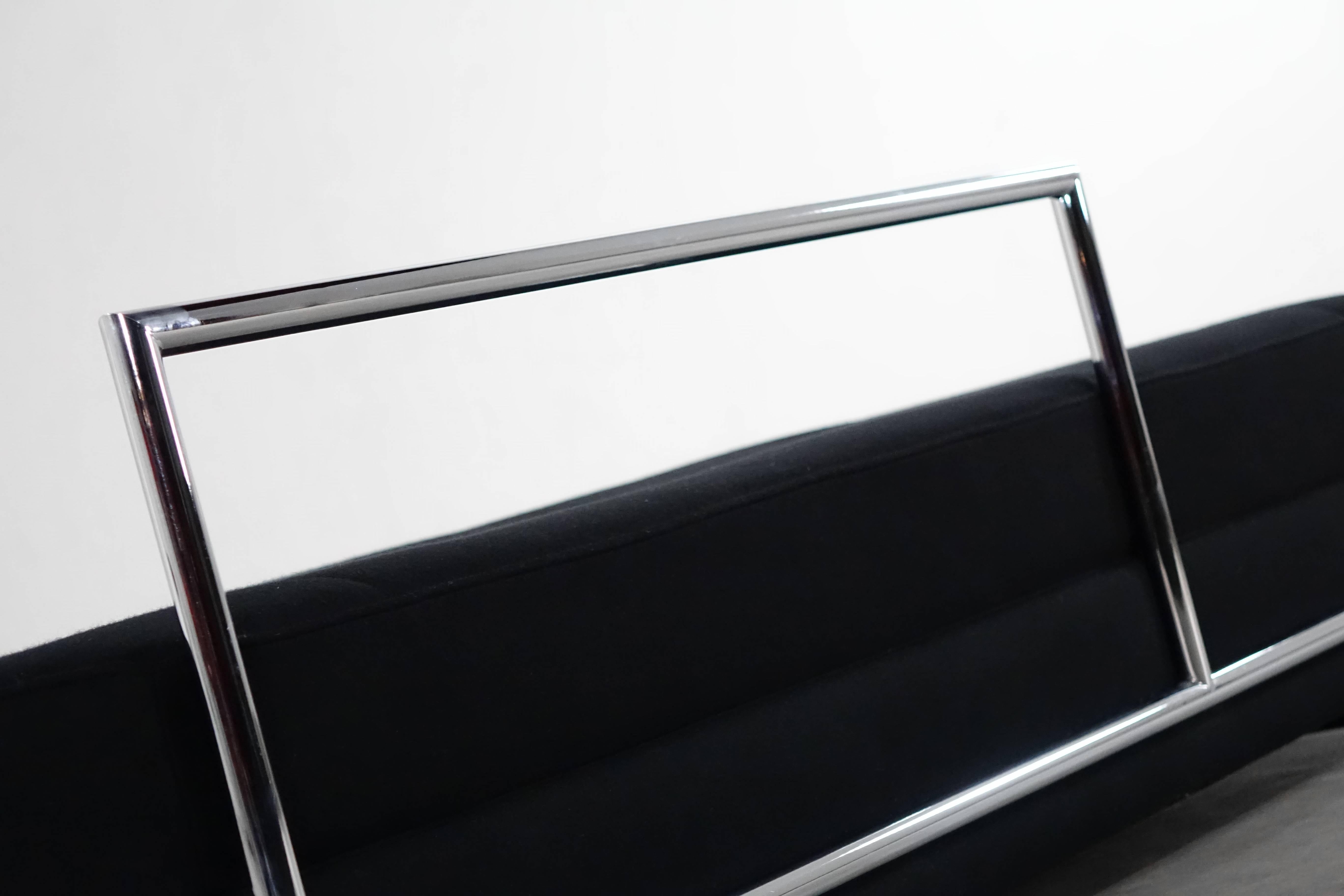 Eileen Gray, Tagesbett für Classicon, Design 1925 Bauhaus (Französisch)