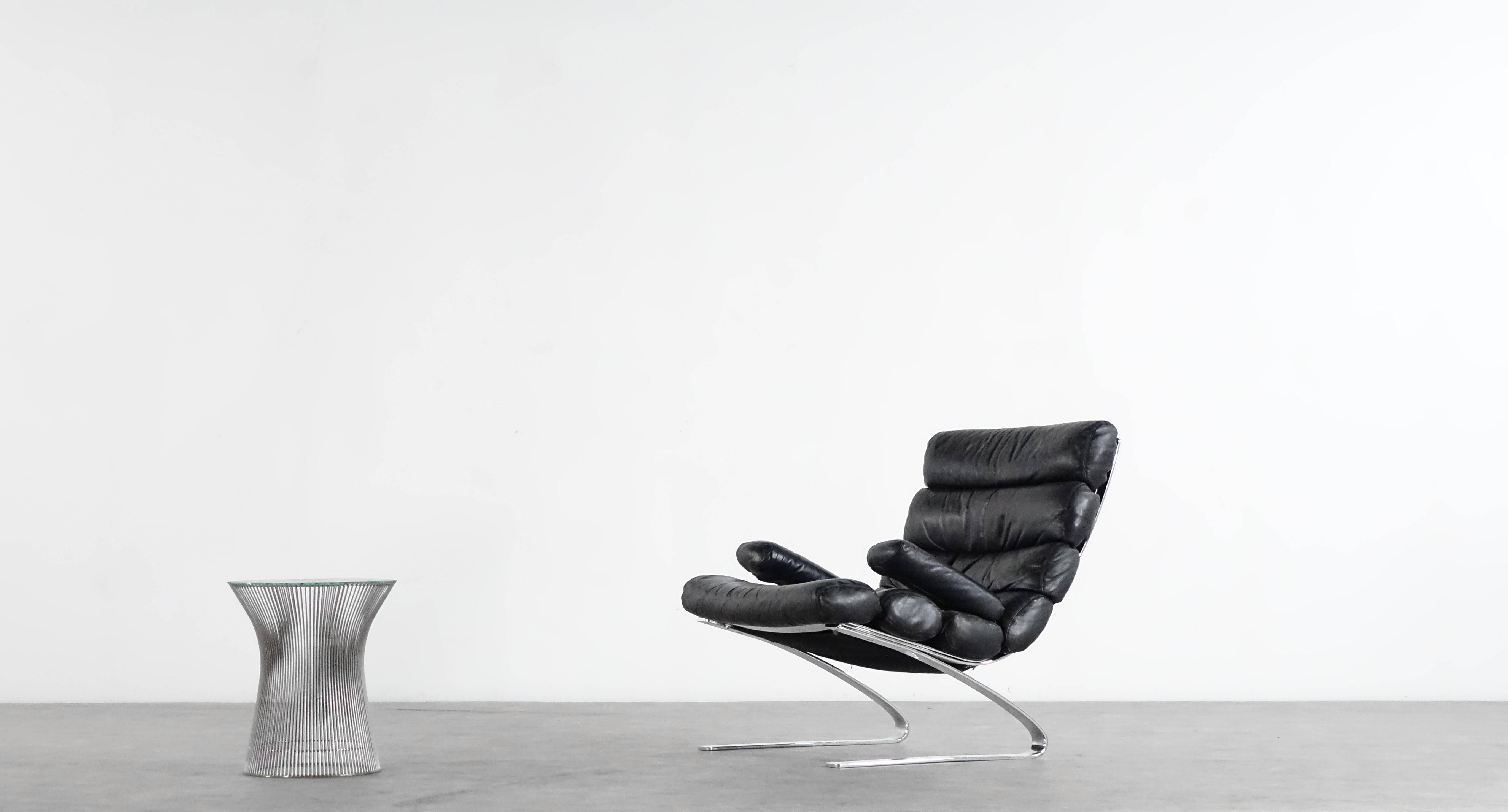 Late 20th Century COR, Sinus Easychair Lounge Chair, 1976 Reinhold Adolf, Black Leather