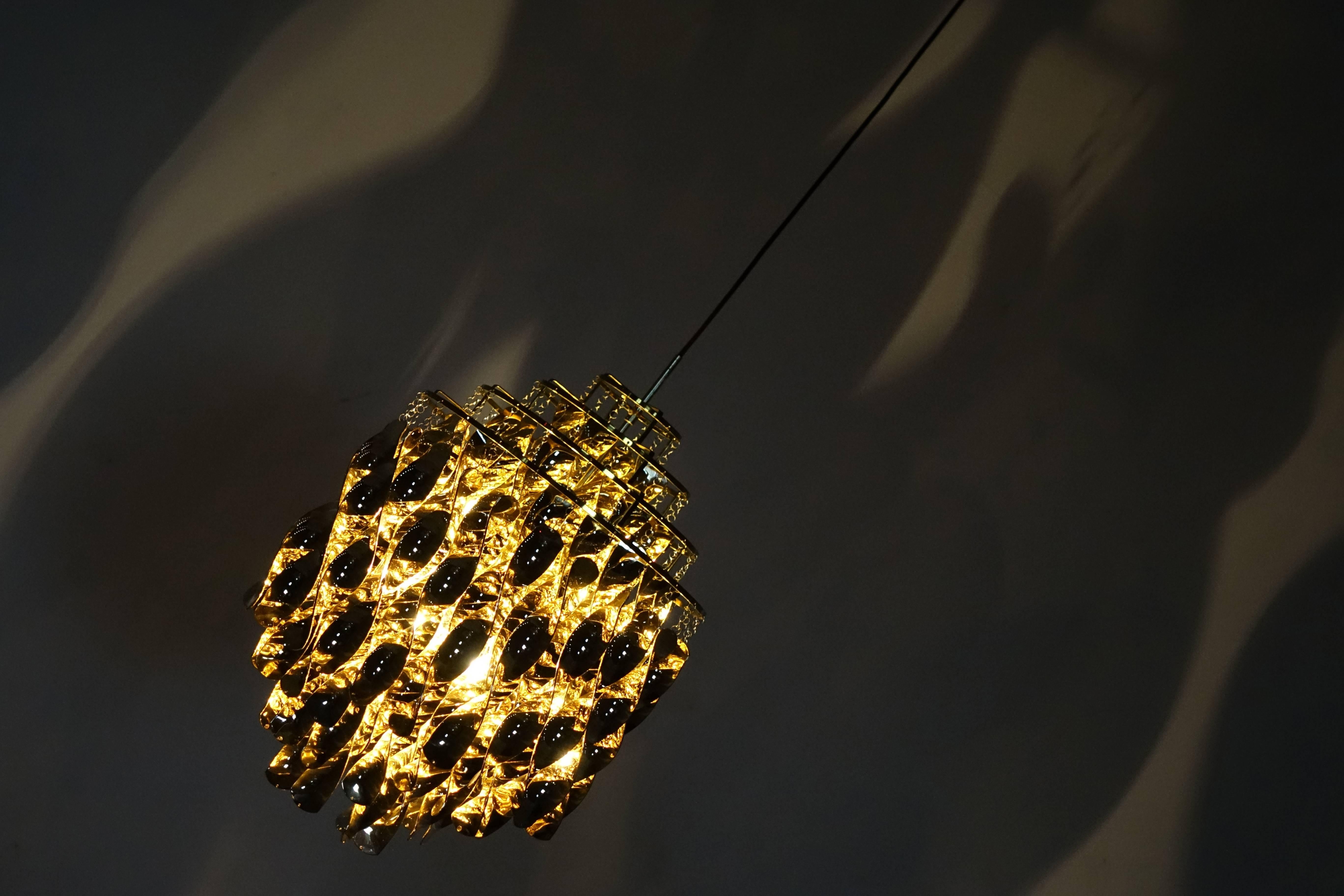 Mid-Century Modern Verner Panton 1969, Spiral Gold Verpan Chandelier, Fun Lamp