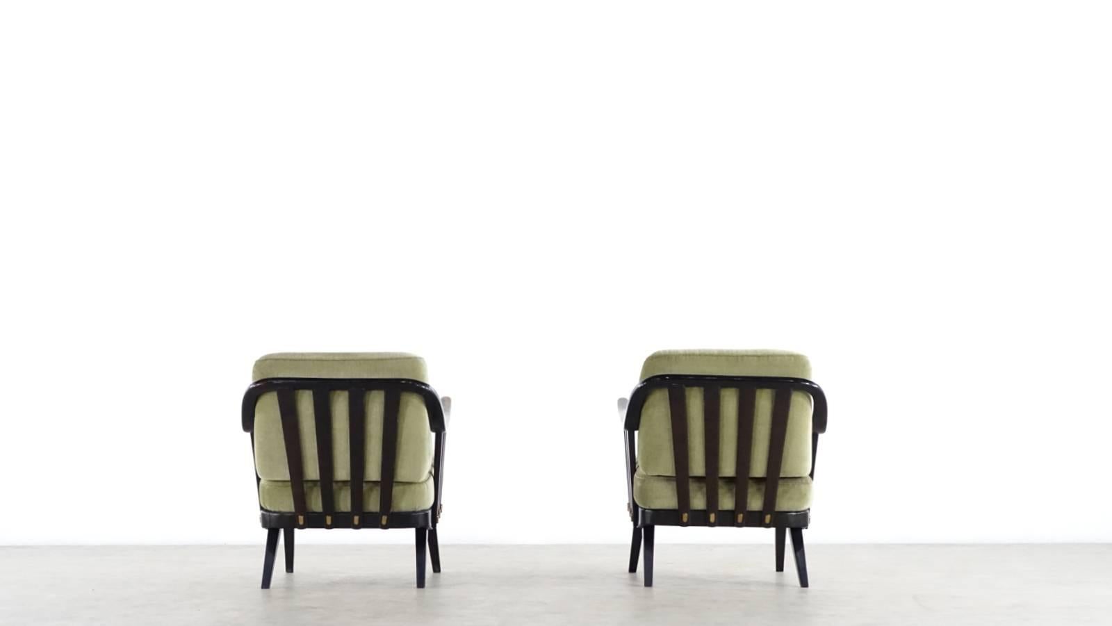 Mid-20th Century Unique Pair of Knoll Antimott Easy Chairs