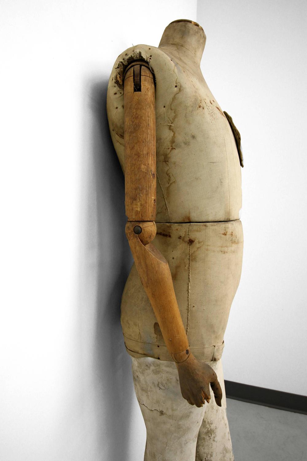 Early 20th Century Antique Wooden Articulated Mannequin at 1stdibs