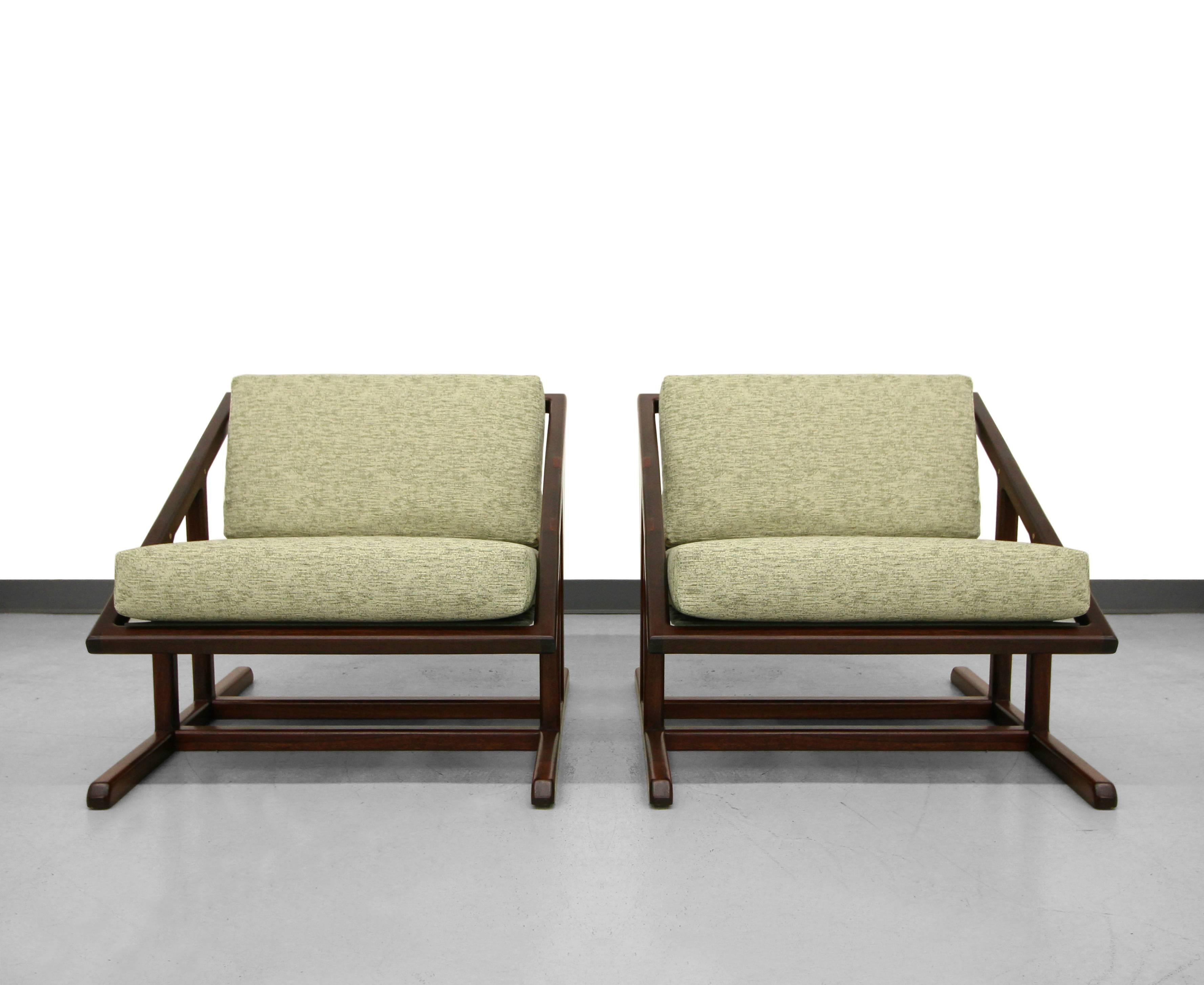 Pair of Mid-Century Angular Solid Walnut Sling Chairs In Excellent Condition In Las Vegas, NV