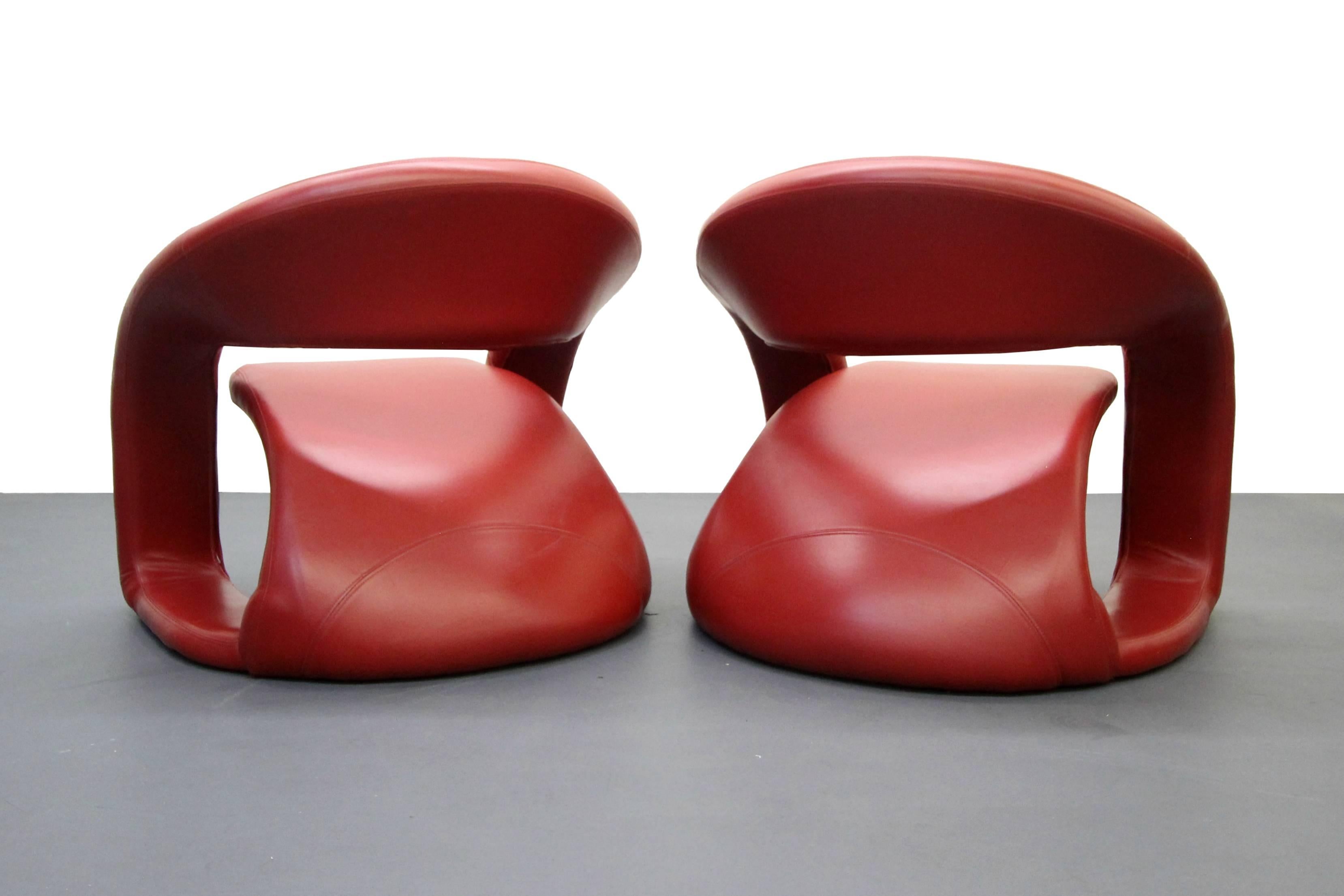 Memphis Milano Pop Art Style Modern Red Leather Cantilevered Lounge Chairs In Excellent Condition In Las Vegas, NV