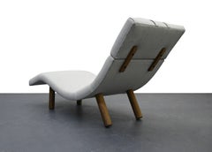 Mid-Century Wave Chaise Longue Chair