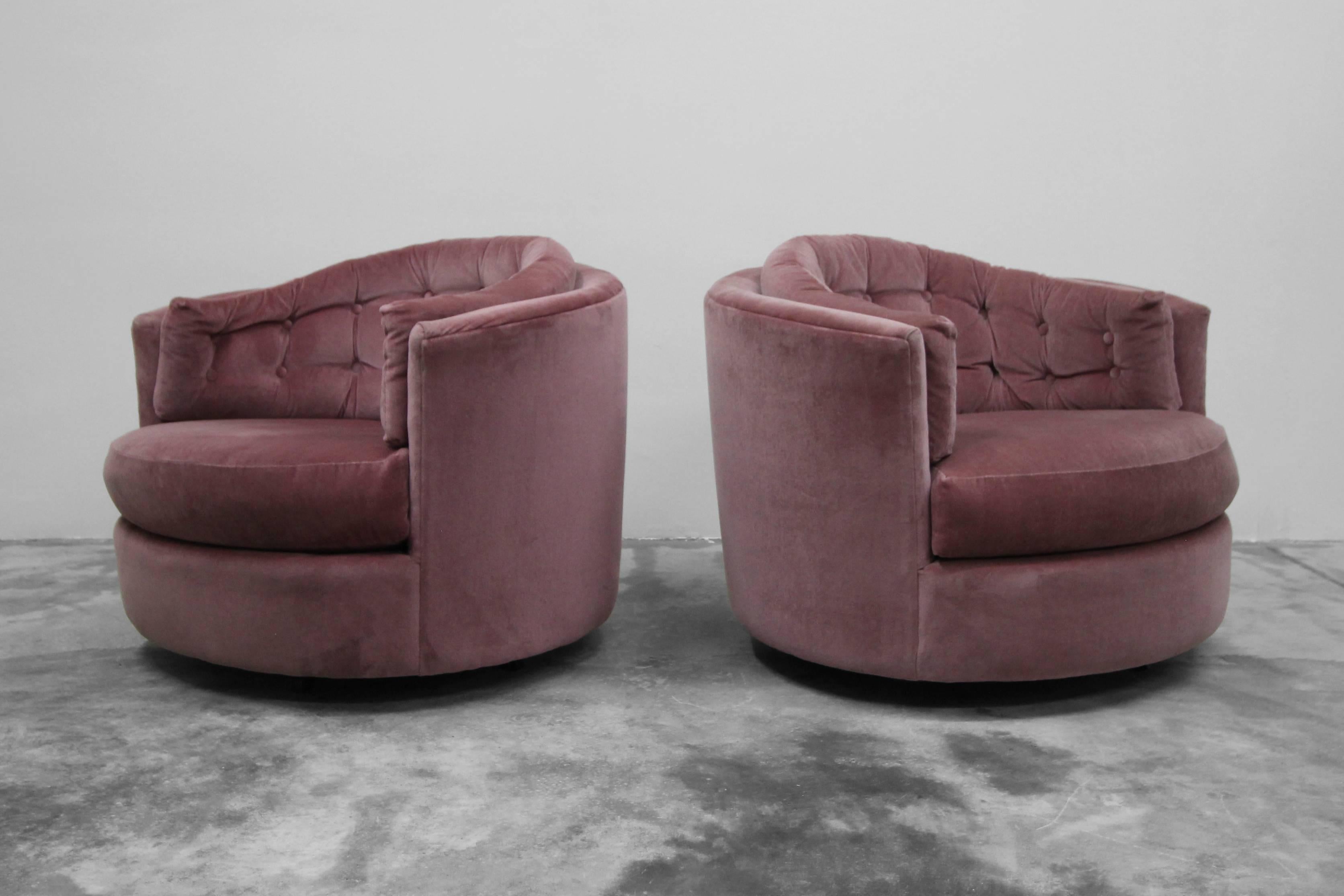 20th Century Large Pair of Midcentury Tufted Back Barrel Swivel Chairs by Milo Baughman