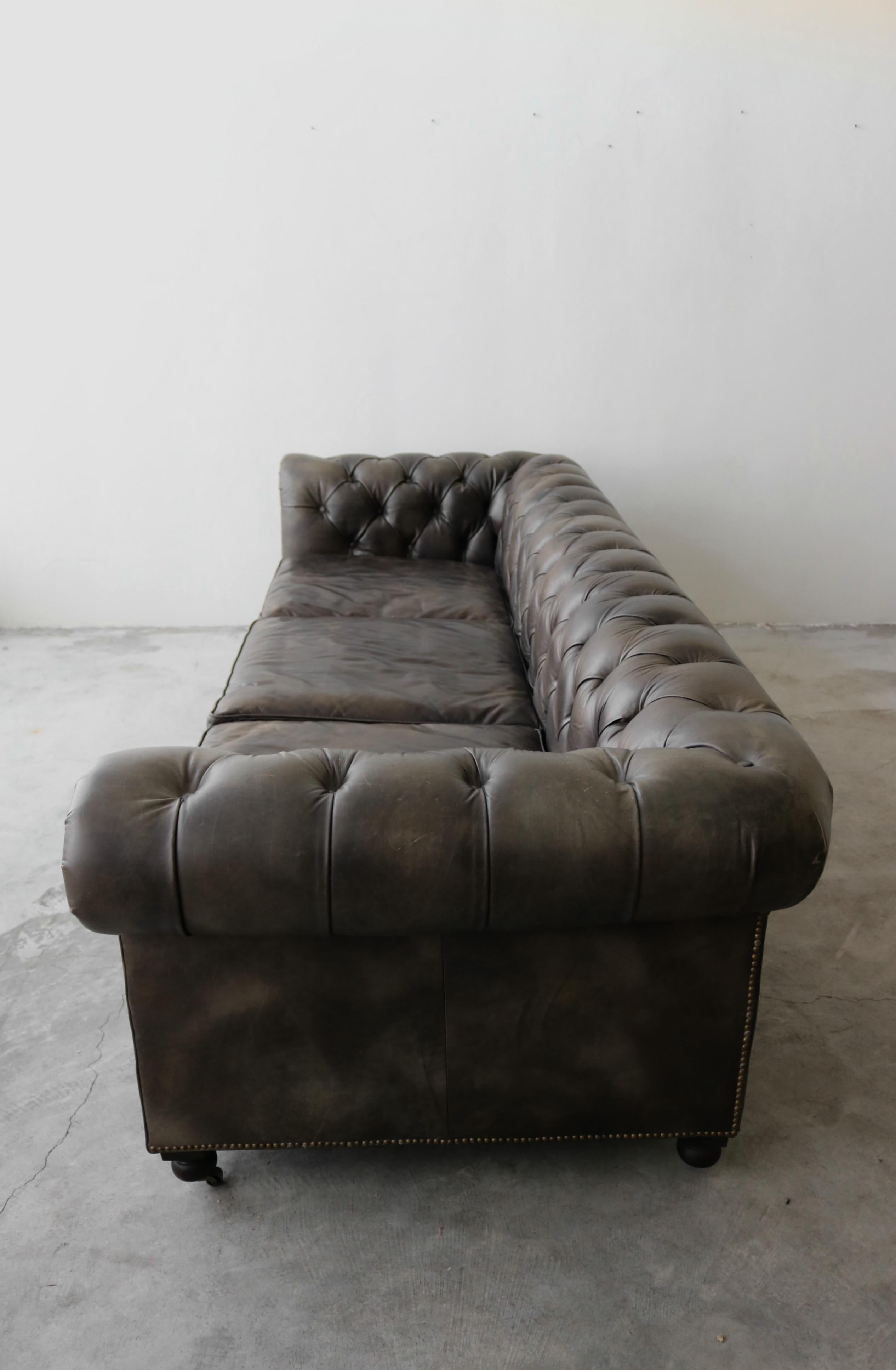 Italian Leather Chesterfield Sofa 1