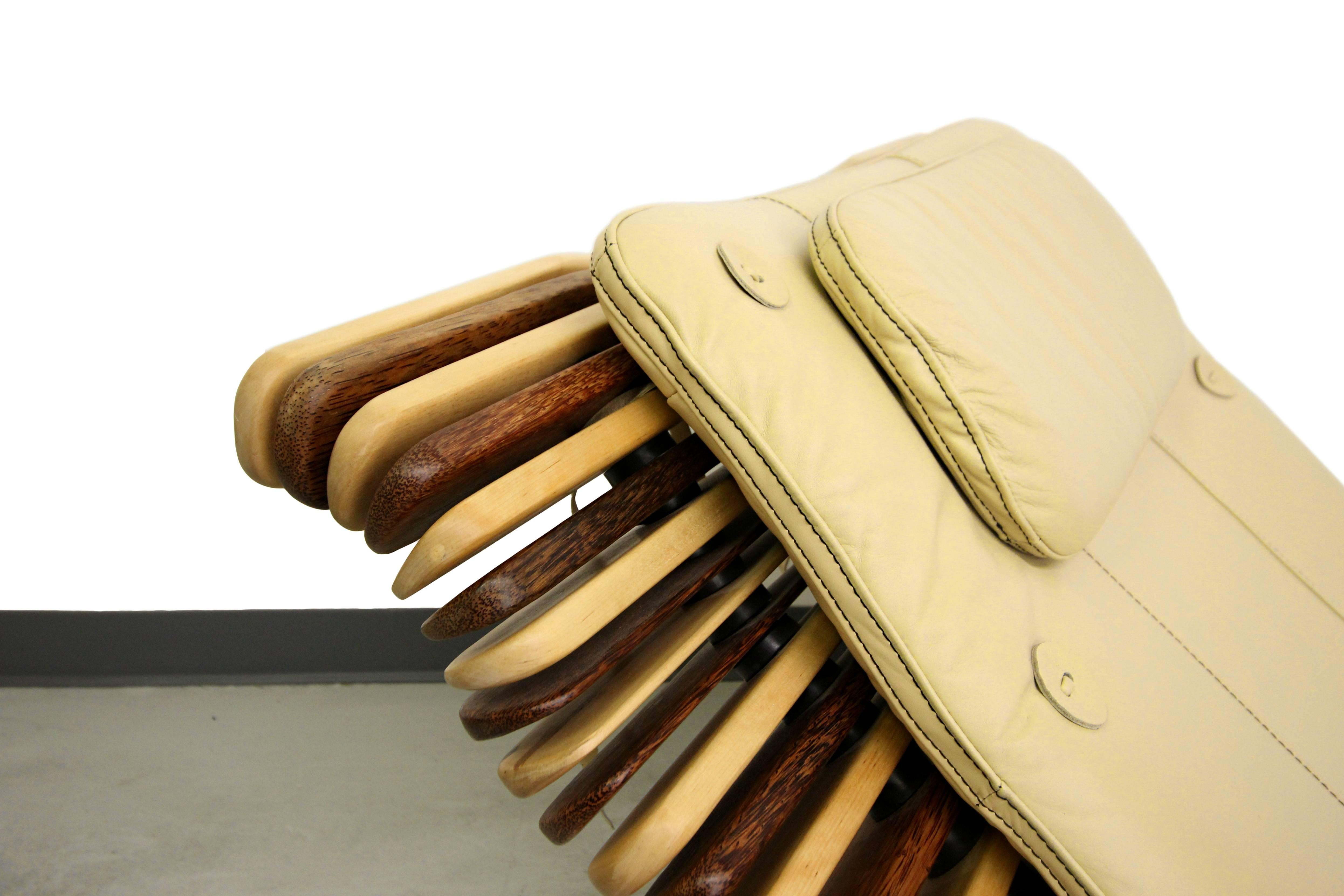 Pacific Green Palmenholz und Leder Chaise Lounge Chair 1