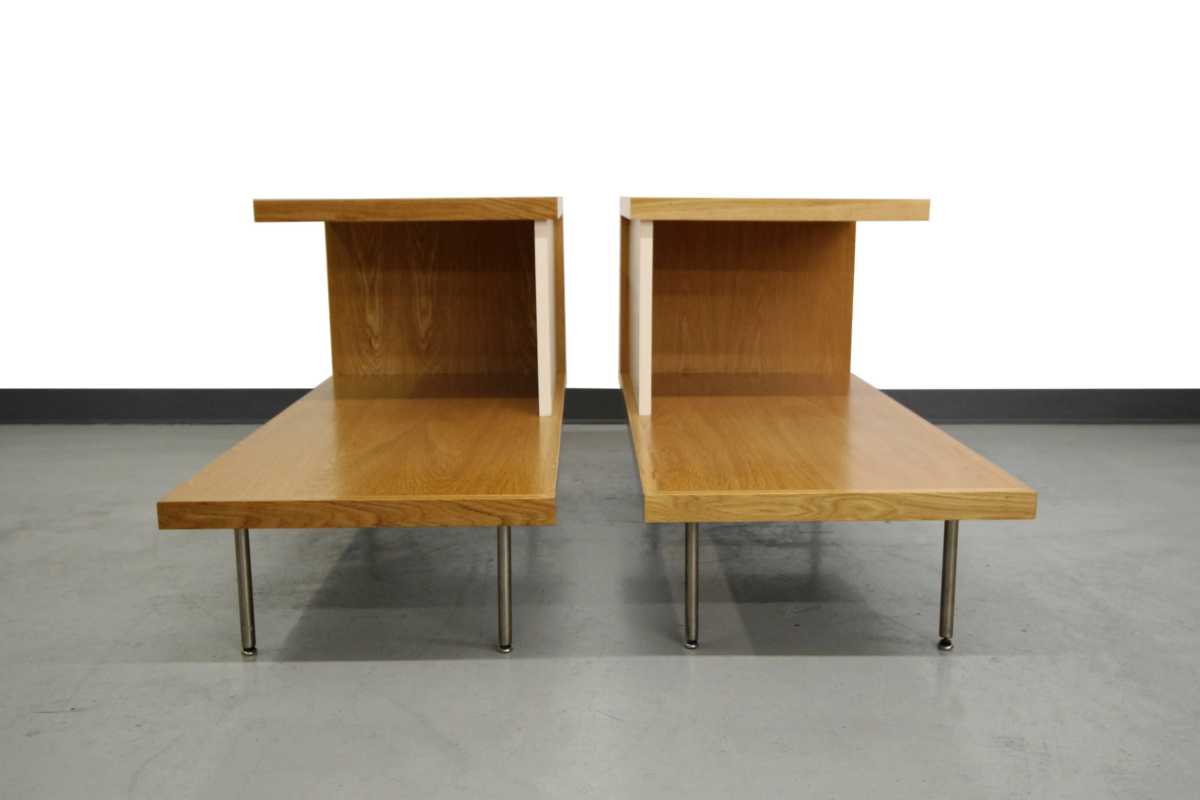Pair of Oak and White Laminate Side Tables by George Nelson for Herman Miller In Excellent Condition In Las Vegas, NV