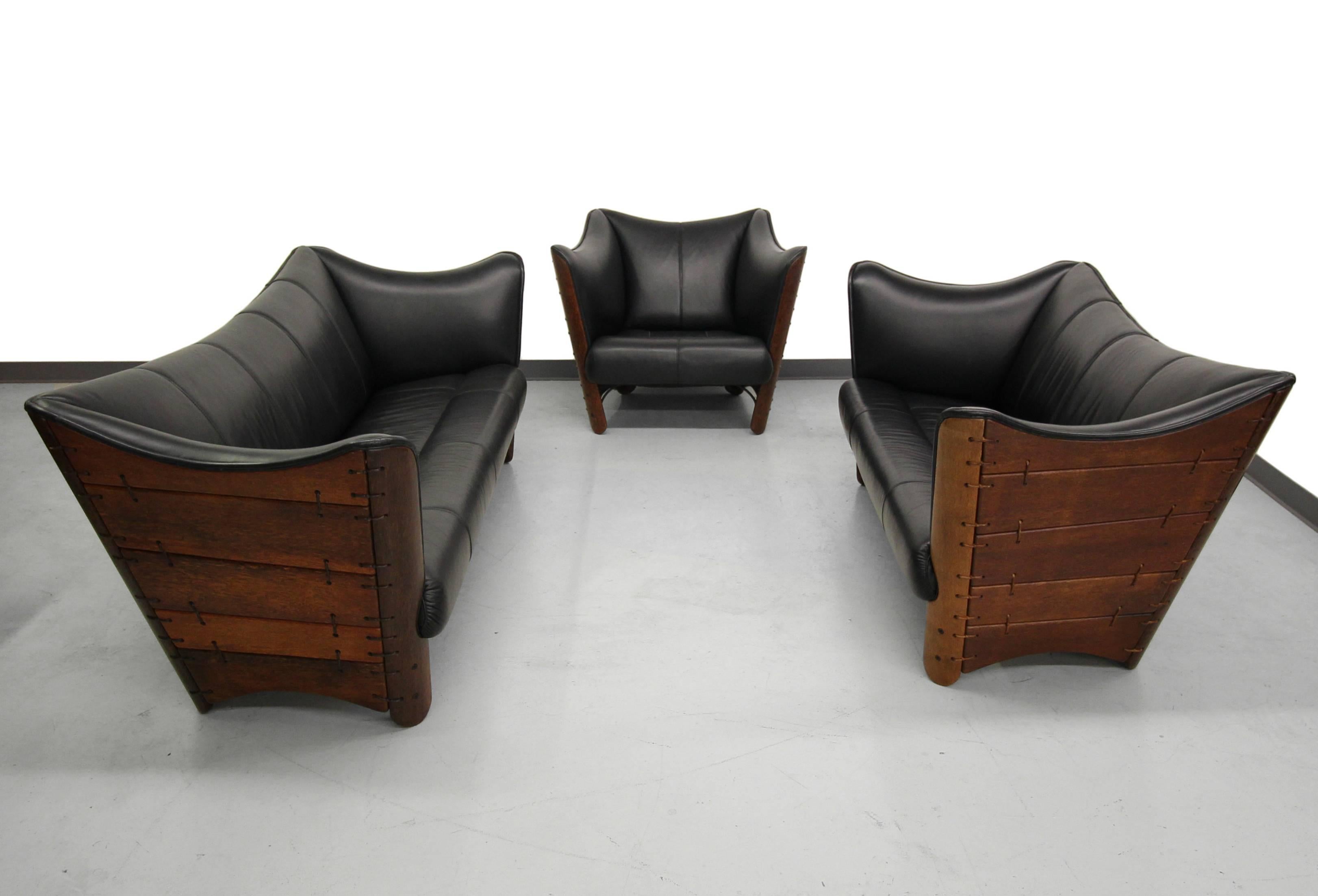 Pacific Green Palmwood and Leather Cayenne Sofa 2