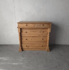 Commode vintage en pin massif à 5 tiroirs