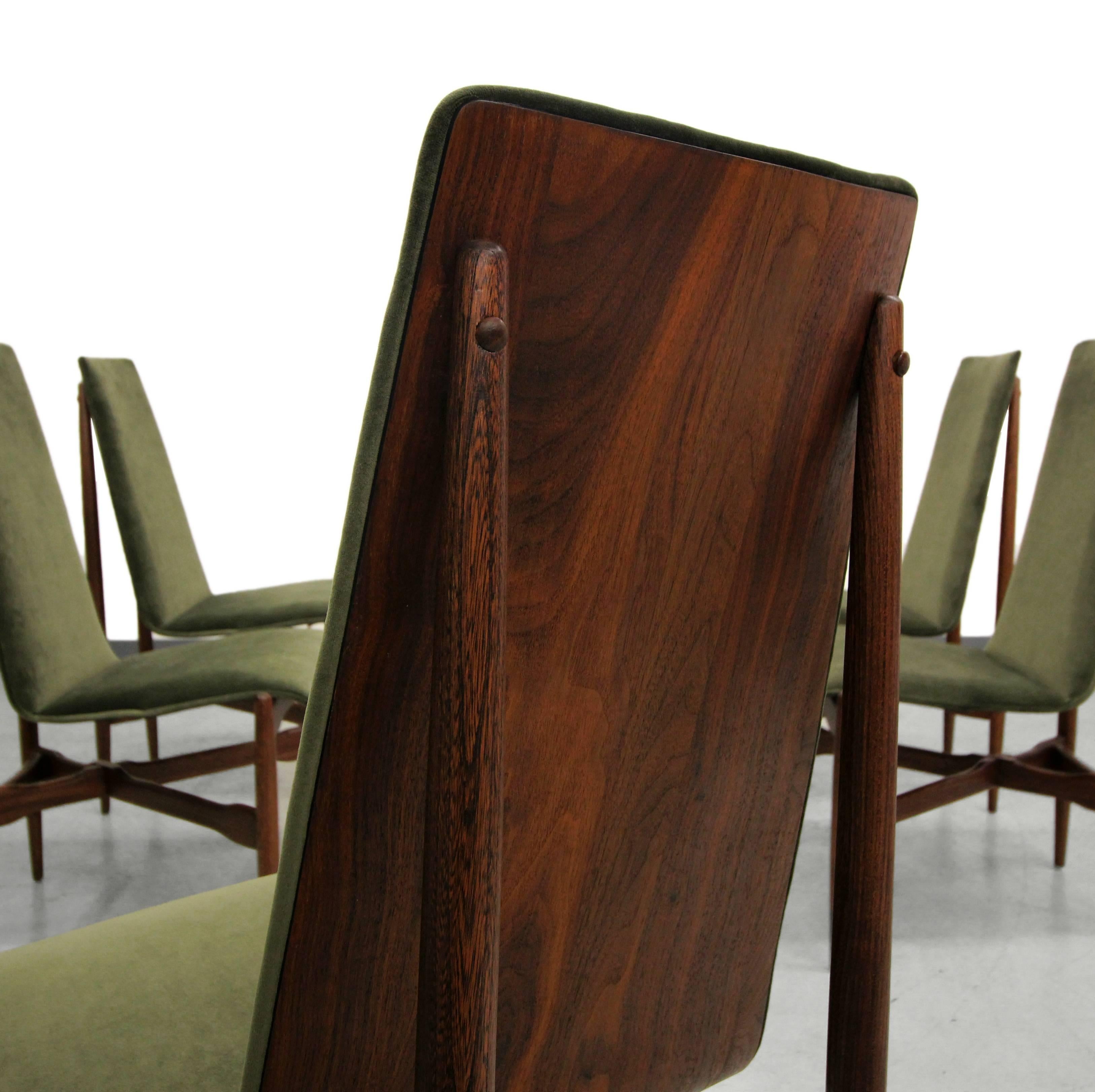 Mid-Century Modern Set of Six Mid-Century Bentwood Dining Chairs by Kodawood