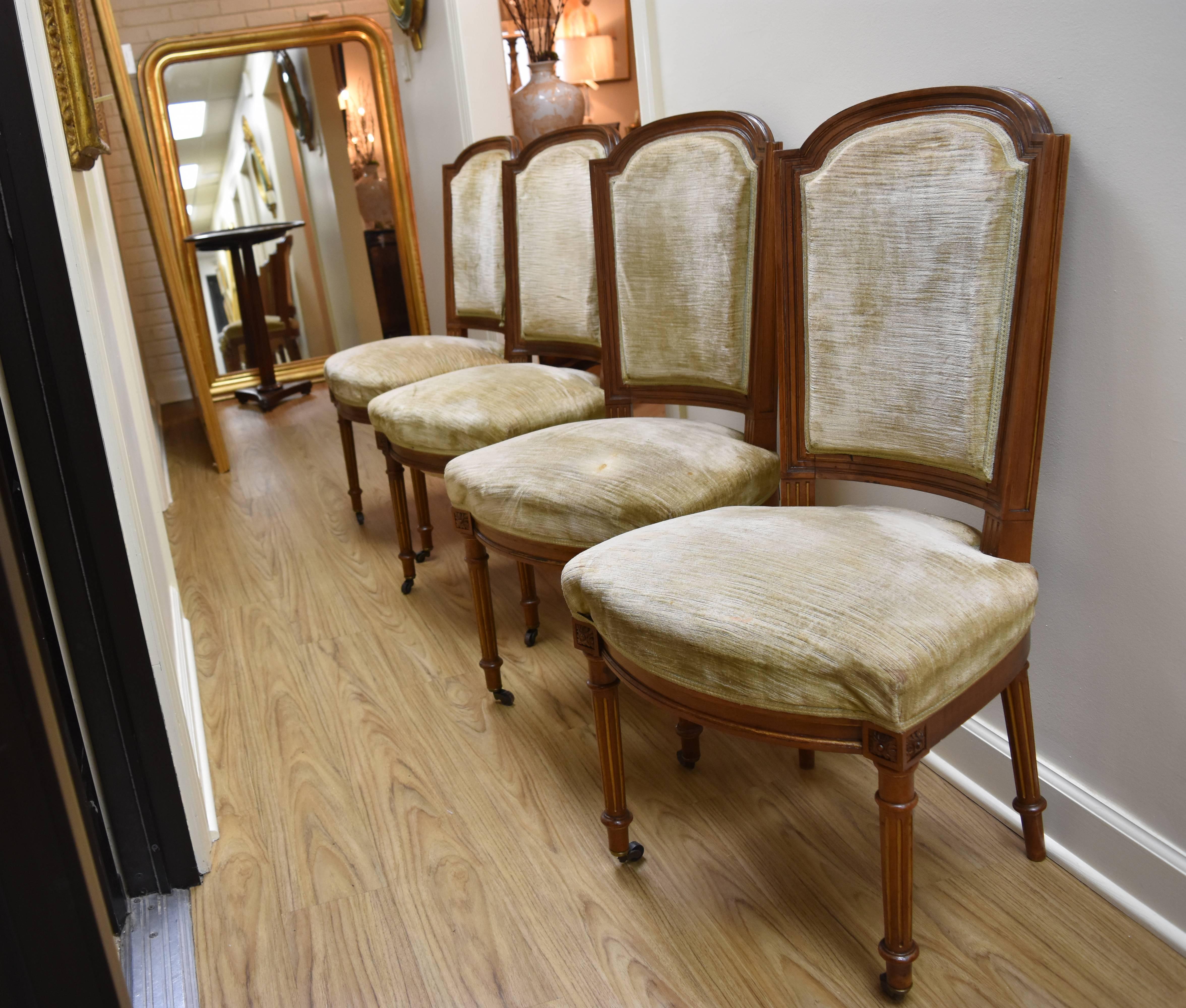 Set of Four 19th Century Walnut Louis XVI Style Chairs  For Sale 3