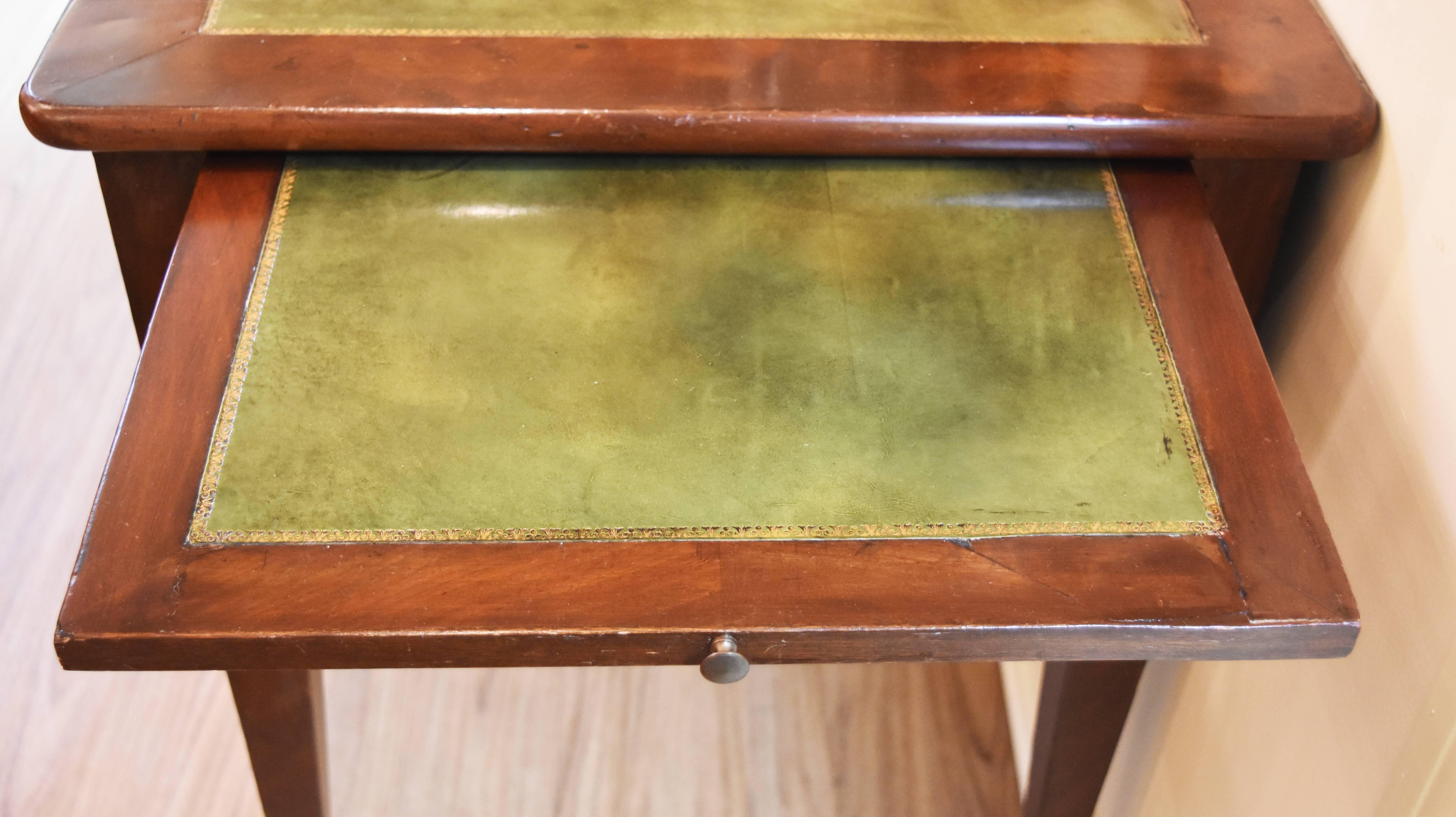 French Empire Style Walnut Writing Desk or Bureau Plat In Good Condition In Nashville, TN
