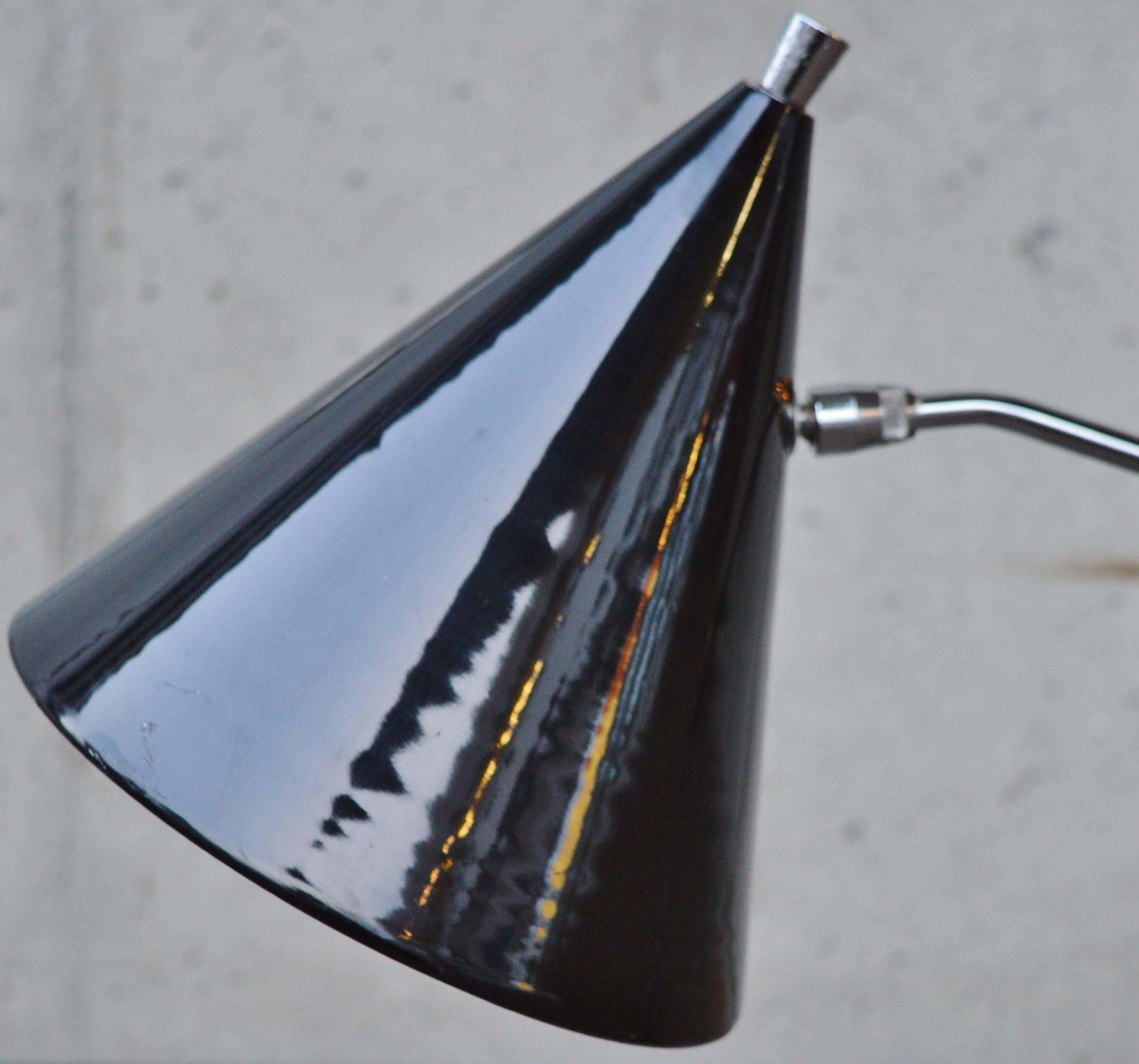 Mid-Century Modern Black and Chrome Desk Lamp In Excellent Condition In New Westminster, British Columbia