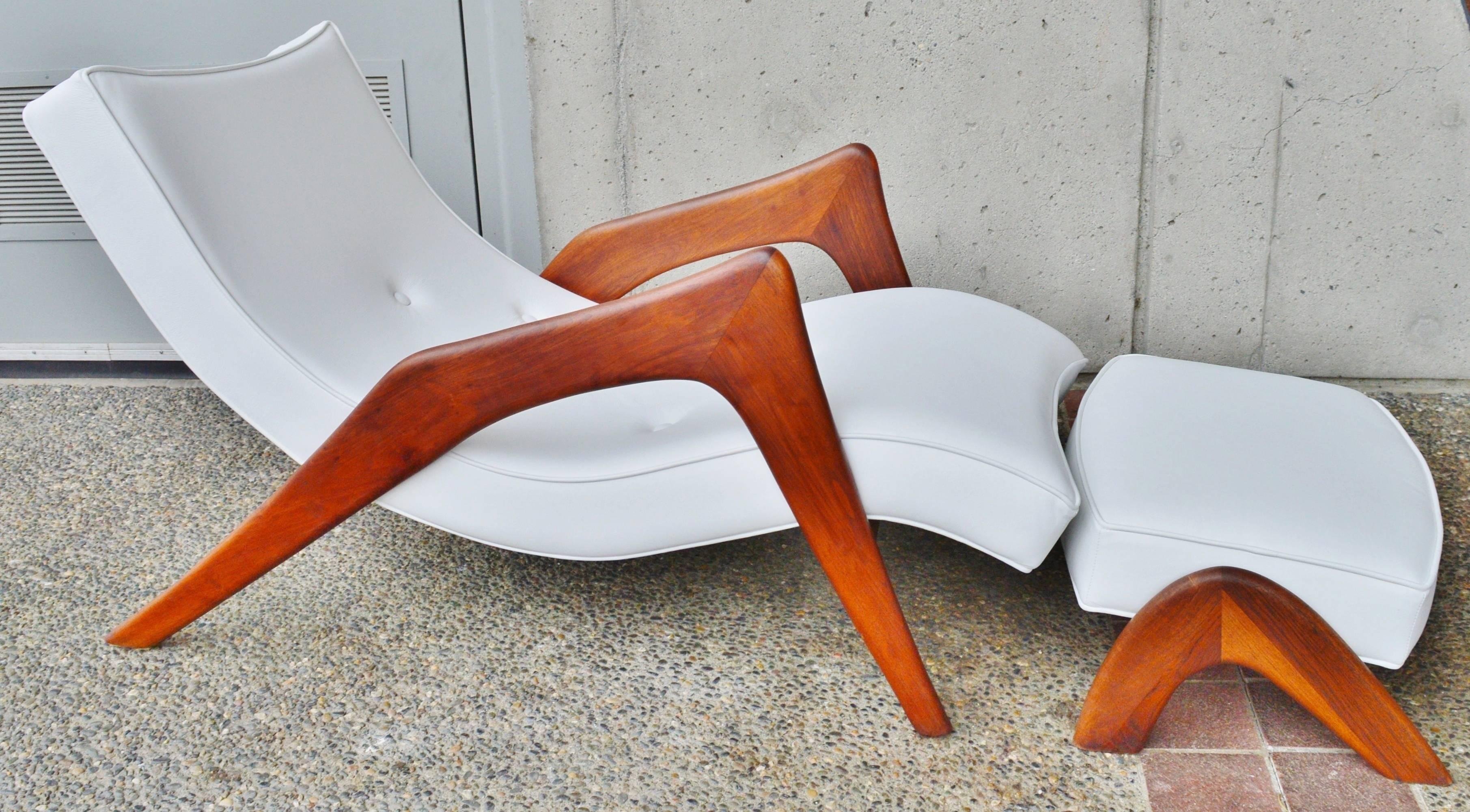 Mid-Century Modern Rare Grasshopper Chaise and Ottoman, White Leather by Adrian Pearsall