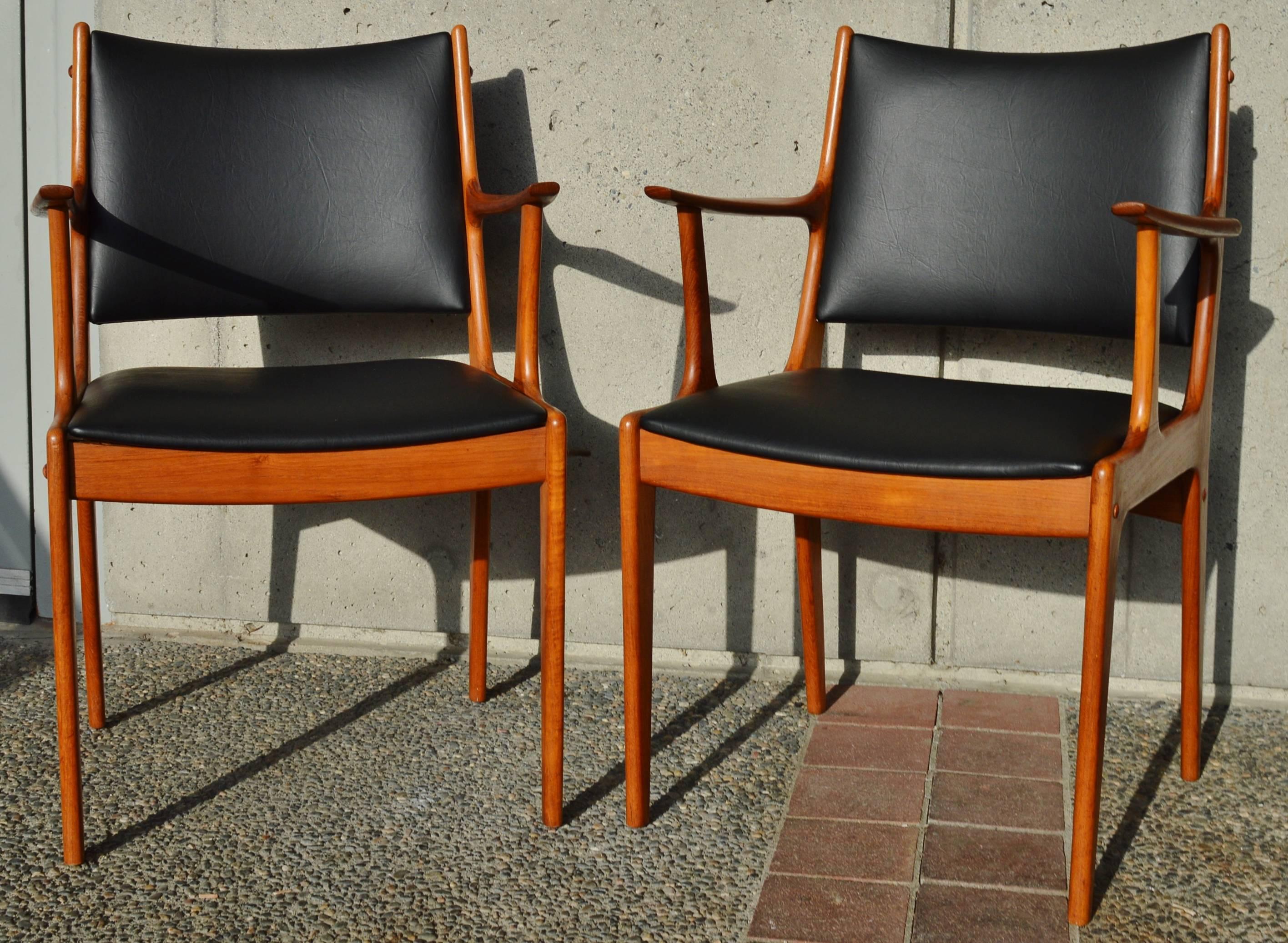 Scandinavian Modern Pair of Johannes Andersen Teak Side / Carver Armchairs, Restored