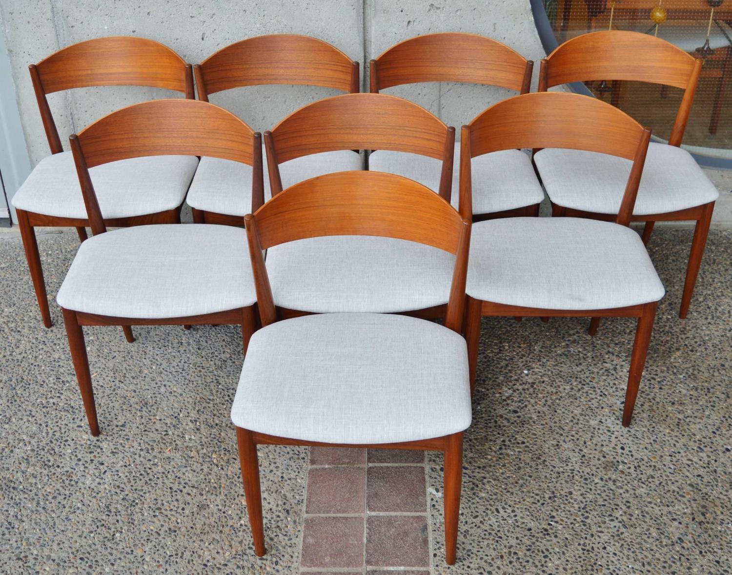Set Eight Curved Back Danish Modern Restored Teak Dining Chairs Silver