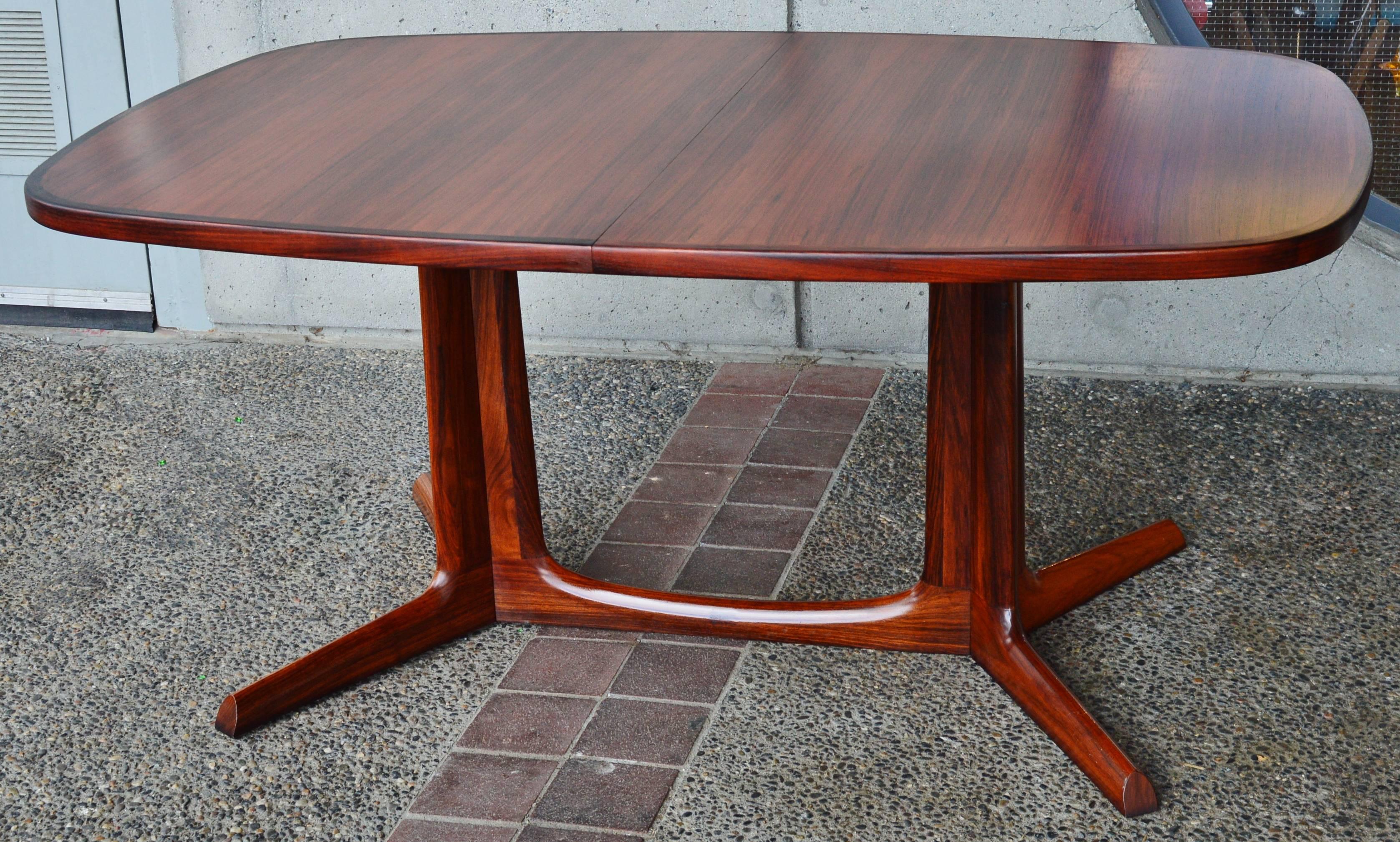 Impeccable Rosewood Moller Dining Table and Six Koefoeds Eva Chairs, Danish 1