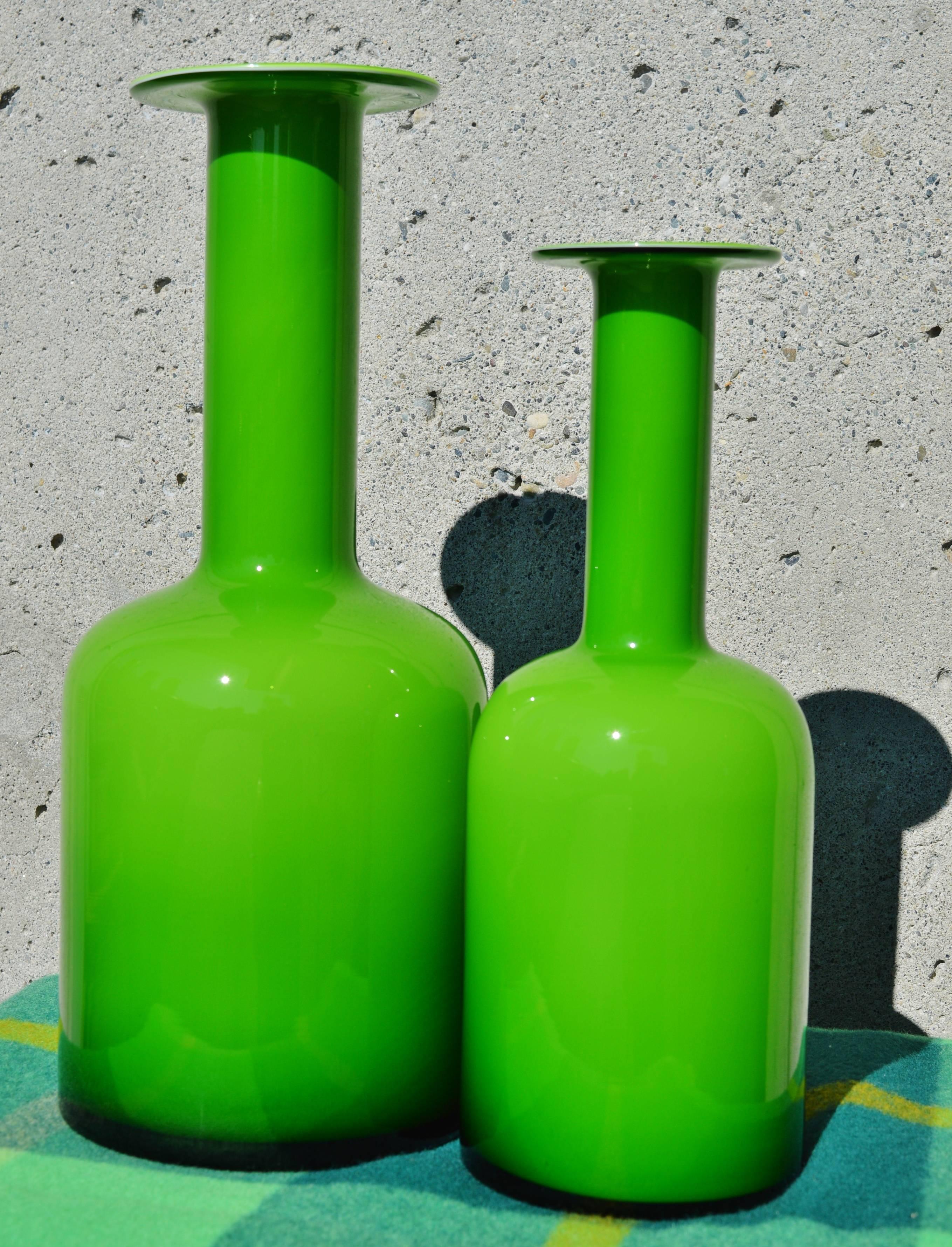 Pair of Green Glass Holmegaard Gulvases by Otto Brauer For Sale 1