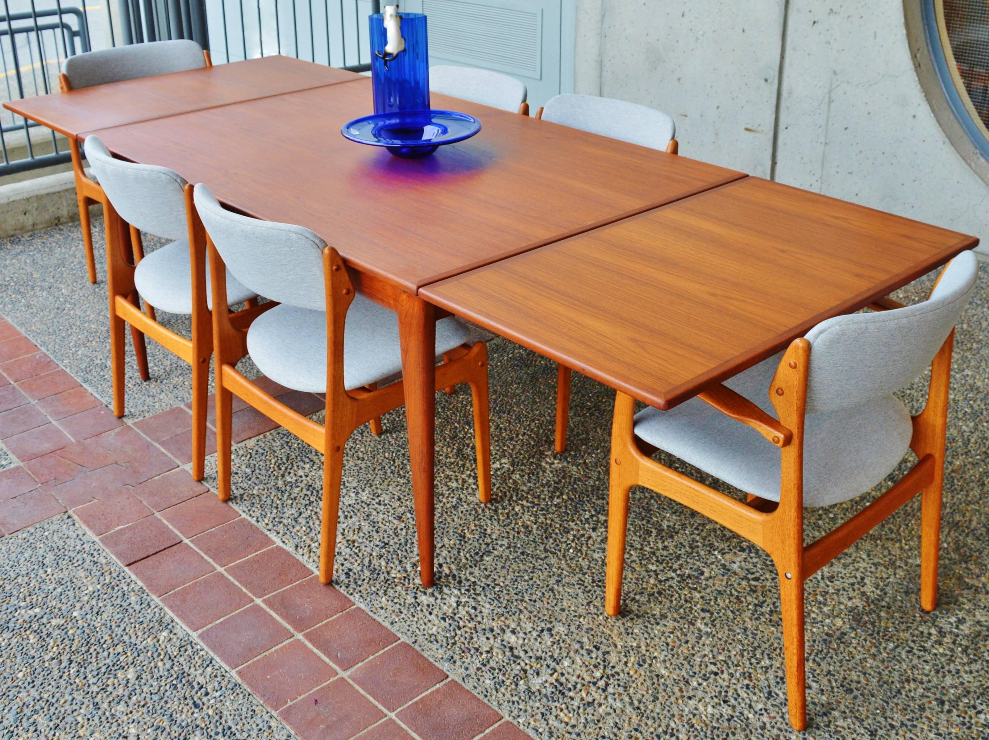 Danish Impeccable No Moller Rare Teak Extending Dining Table with Sexy Apron and Legs