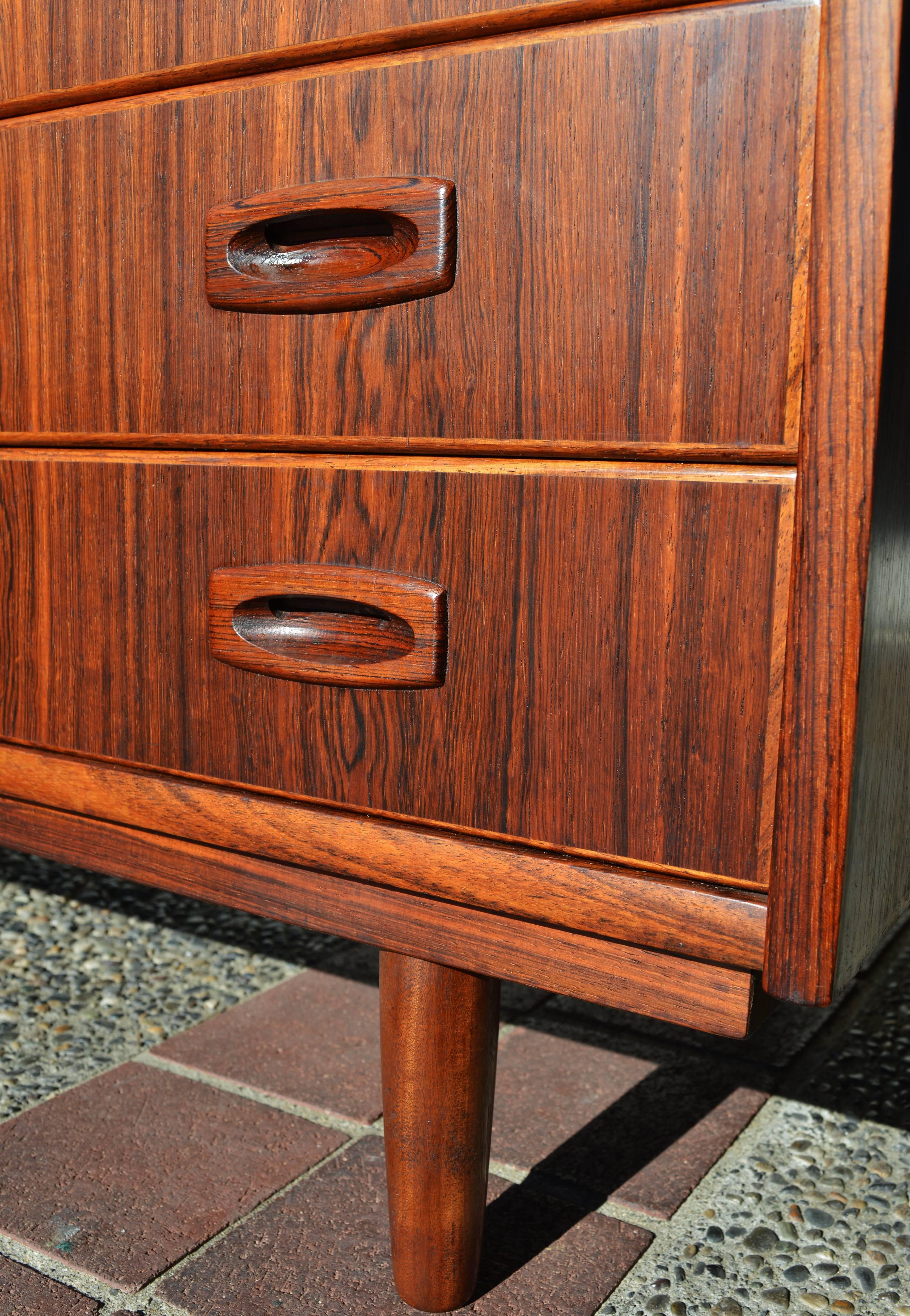 Lovely Rosewood Chest of Drawers or Dresser by Rasmussen 1