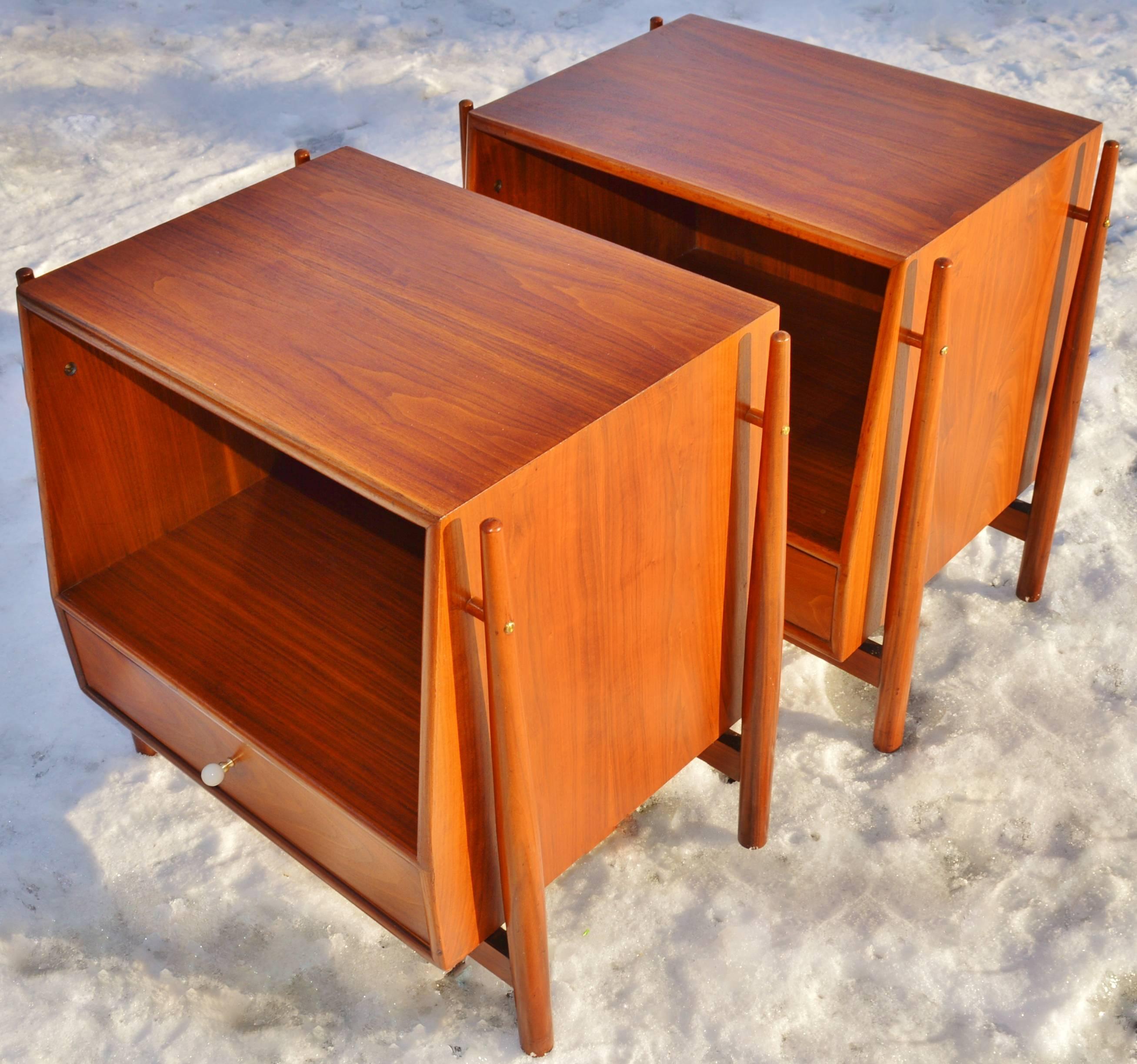 Mid-Century Modern Pair of Kipp Stewart Bedside Tables, Drexel Declaration