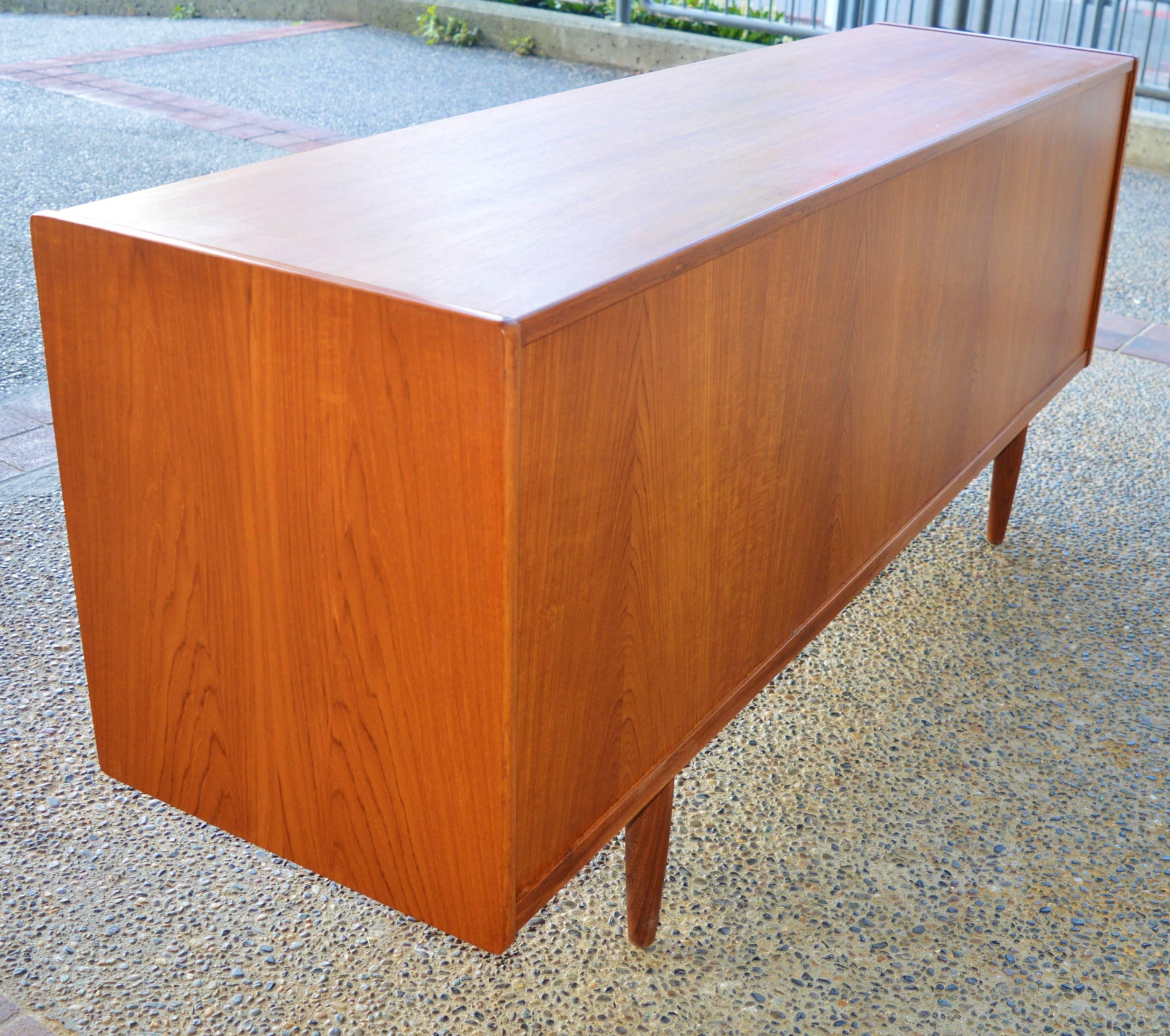 Mid-Century Modern Teak Credenza or Buffet with Centre Drawers and Finished Back, Scandinavian