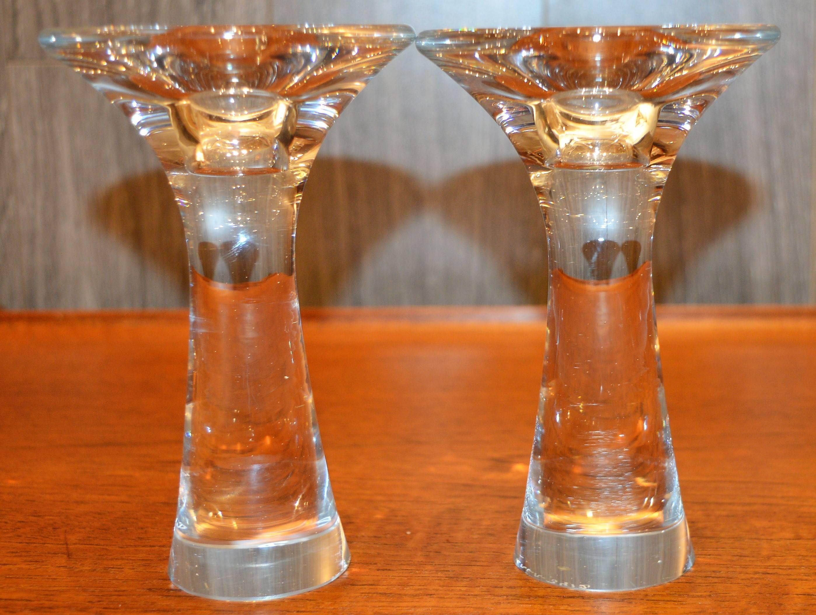 Mid-Century Modern Pair of Tapio Wirkkala Handblown Clear Glass Candlesticks, Signed Iittala For Sale