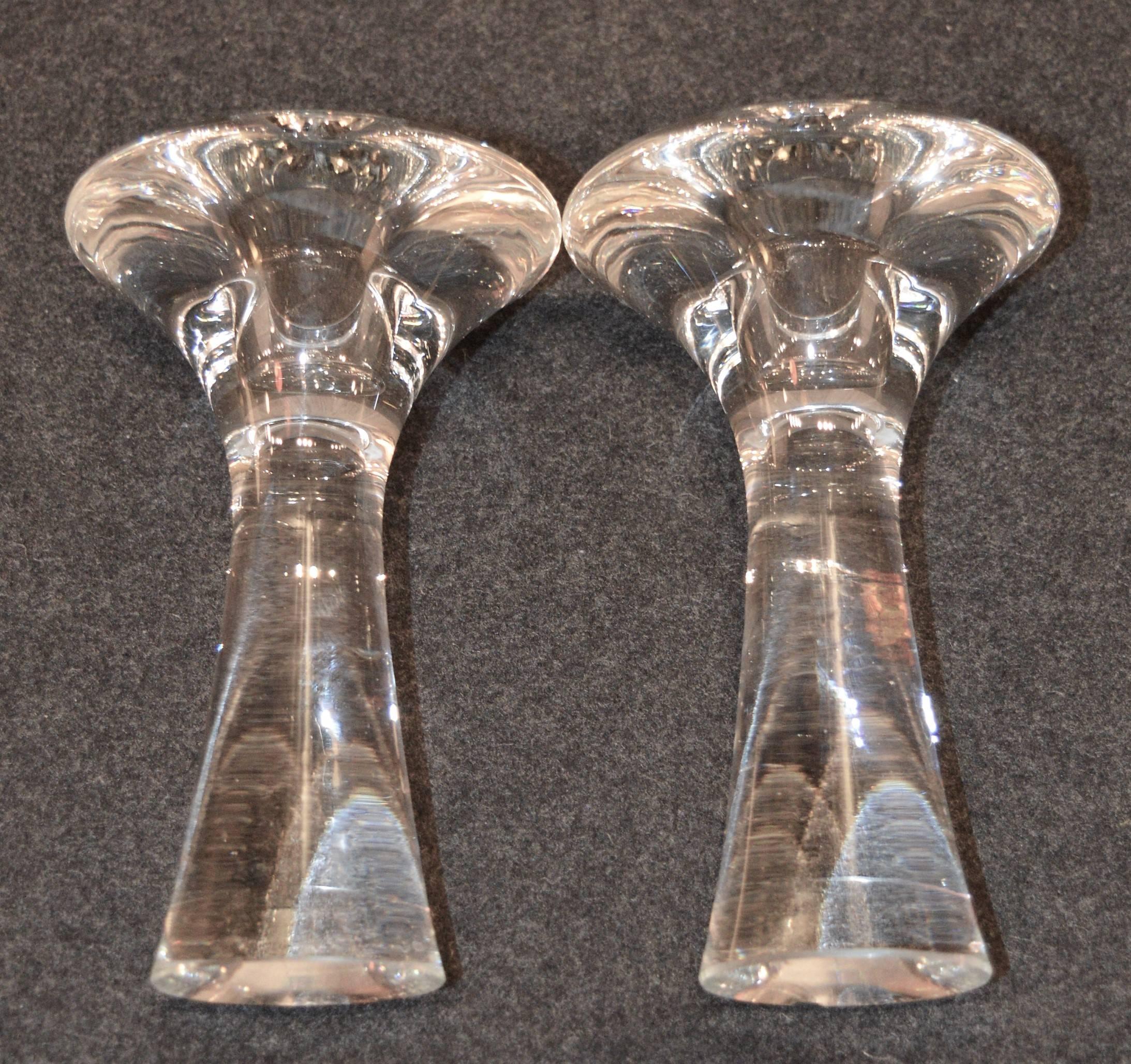 Mid-20th Century Pair of Tapio Wirkkala Handblown Clear Glass Candlesticks, Signed Iittala For Sale
