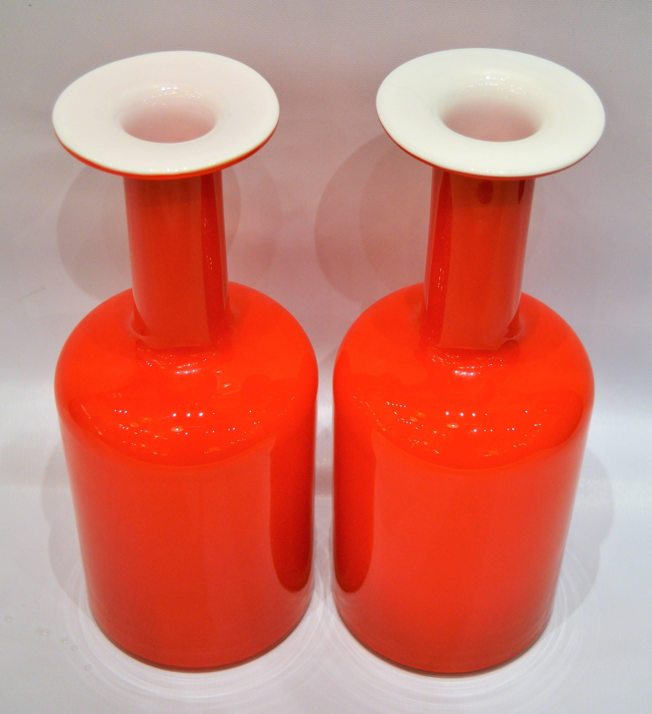 Mid-Century Modern Pair of Danish Orange Holmegaard Gulvases Cased in White, Otto Brauer For Sale