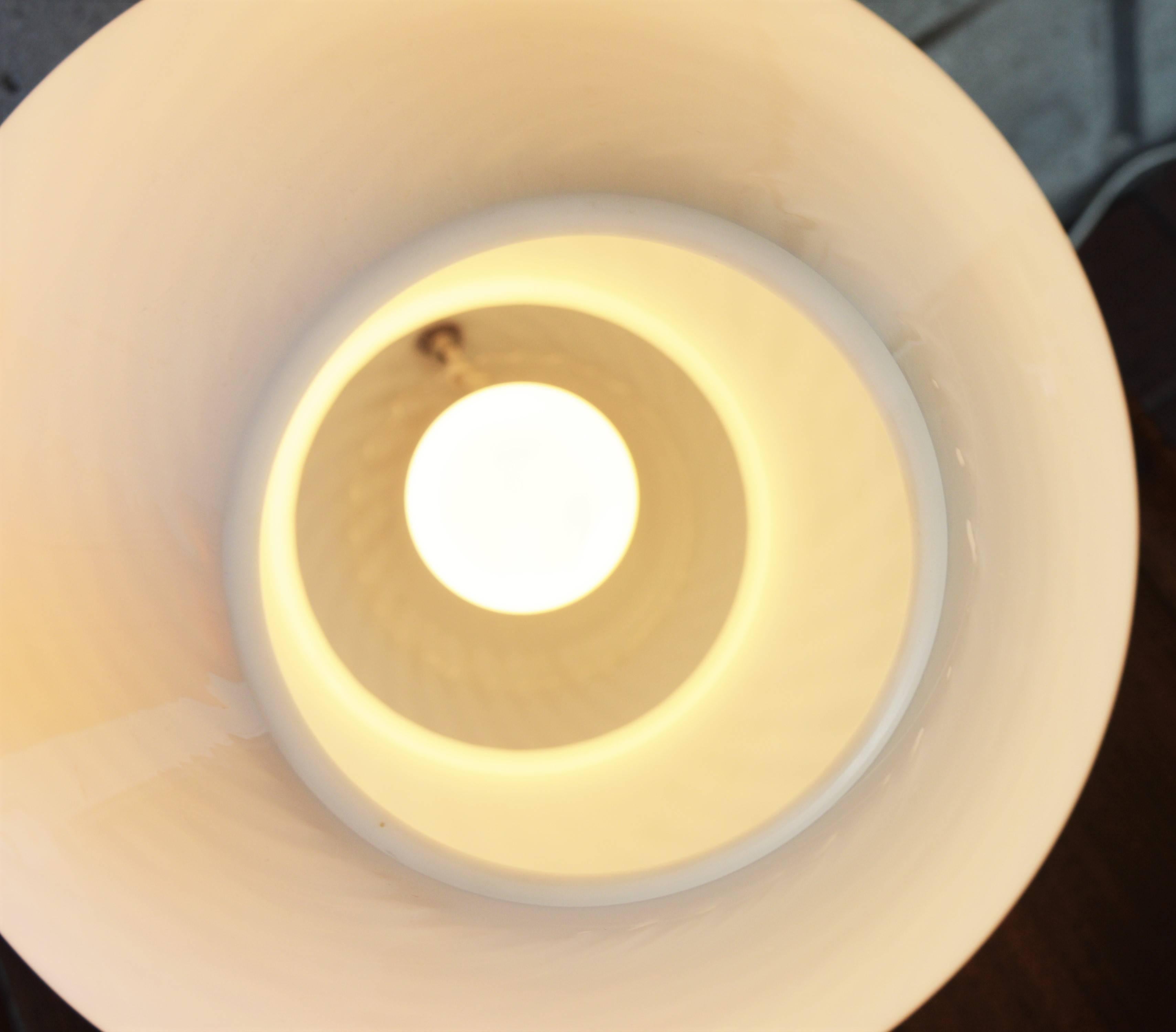 Mid-20th Century Large Murano Striated or Striped White Glass Mushroom Lamp or Light For Sale