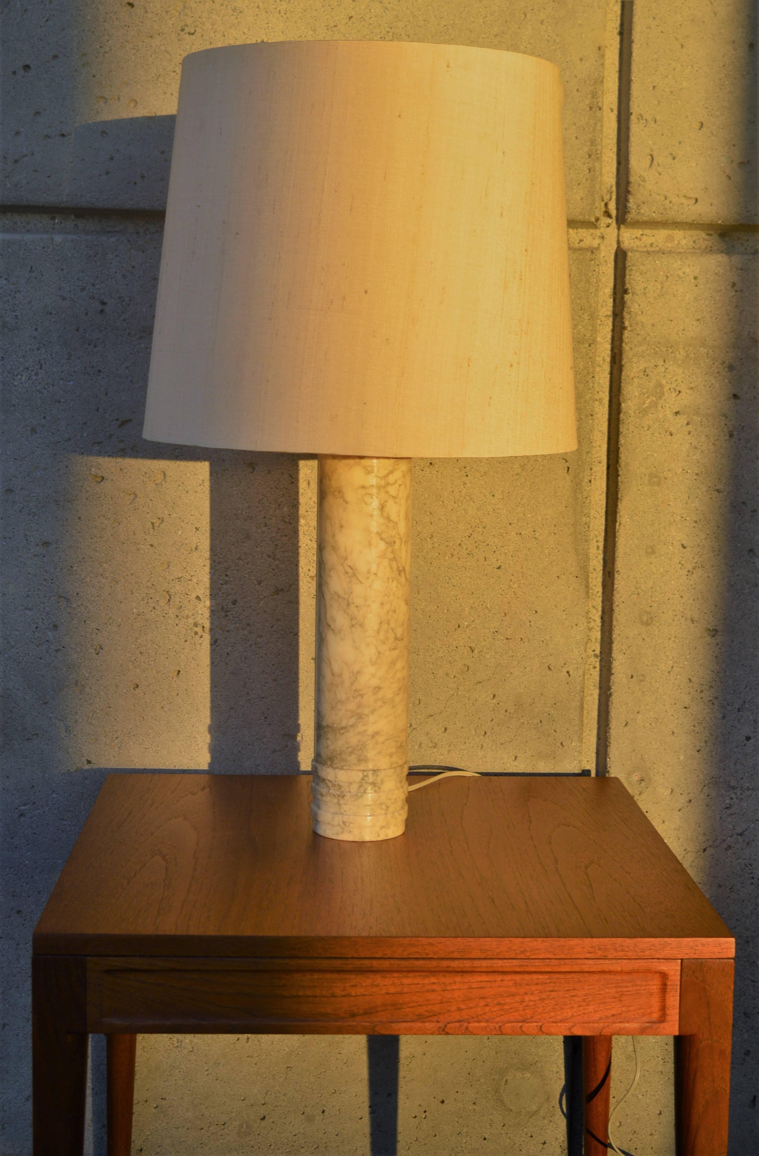 Mid-20th Century Italian Marble Cylinder Lamp with Silk Barrel Shade, Imported by Holm Sorensen For Sale