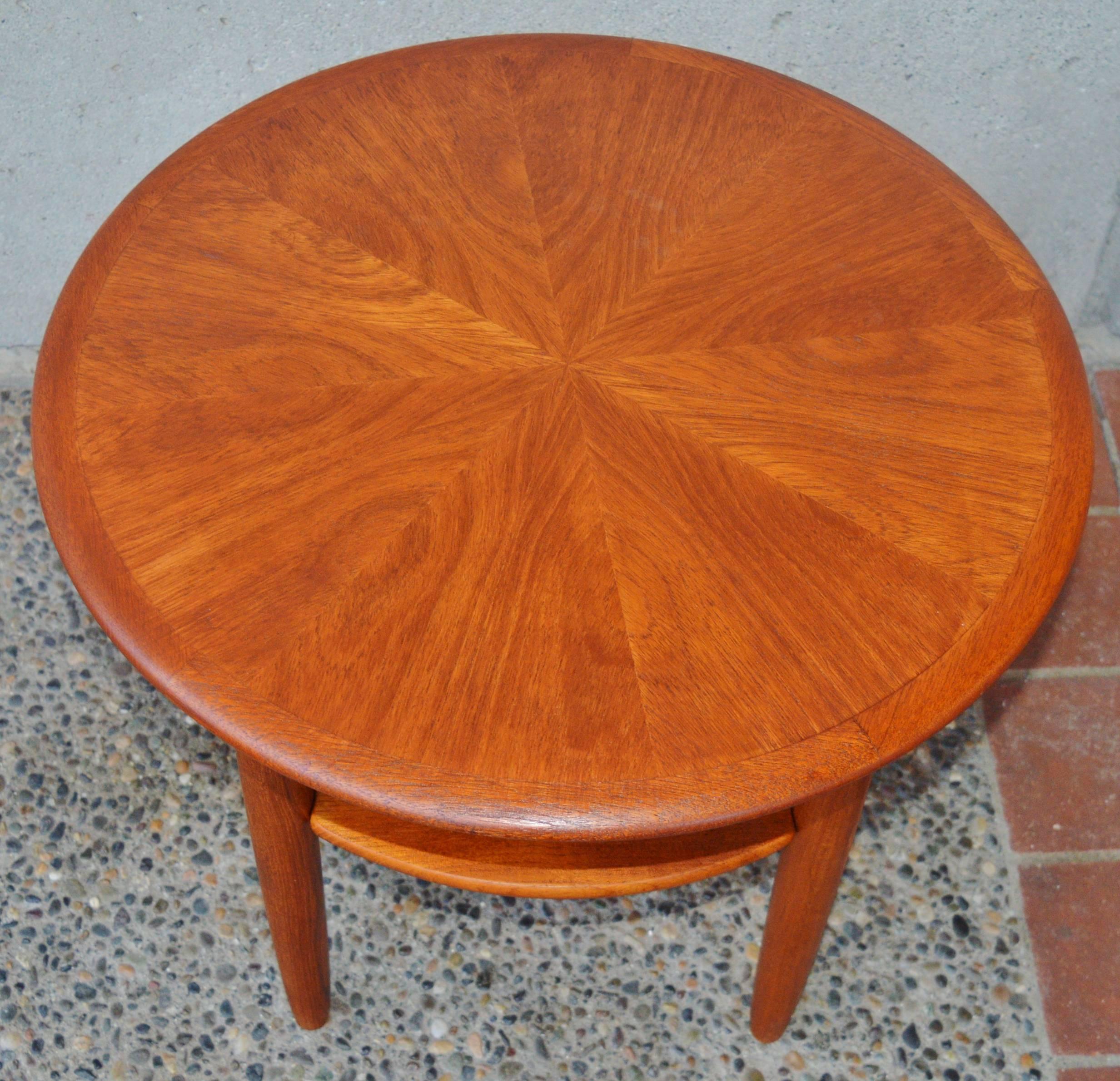 Danish Teak Starburst Side Table Lower Caned Shelf In Excellent Condition In New Westminster, British Columbia