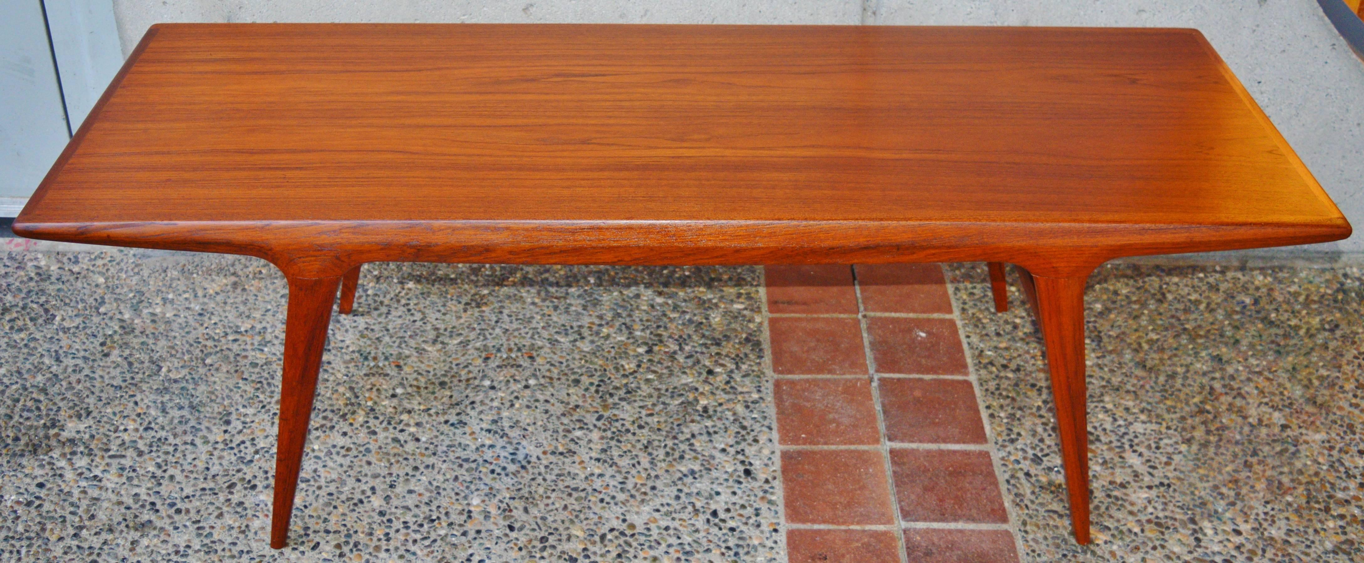 Mid-20th Century Johannes Andersen Danish Modern Teak Splayed Leg Coffee Table