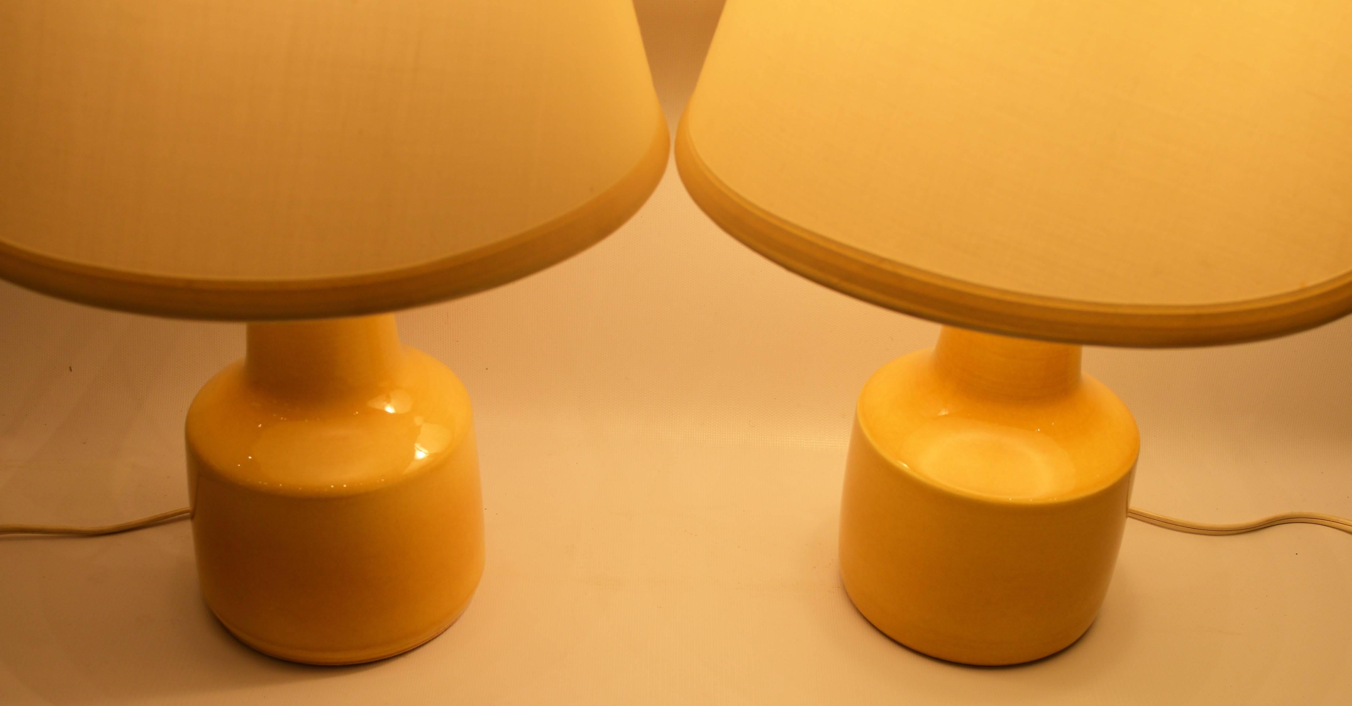 Mid-Century Modern Pair of Small Soft Yellow Lotte and Gunnar Bostlund Ceramic Bedside Lamps
