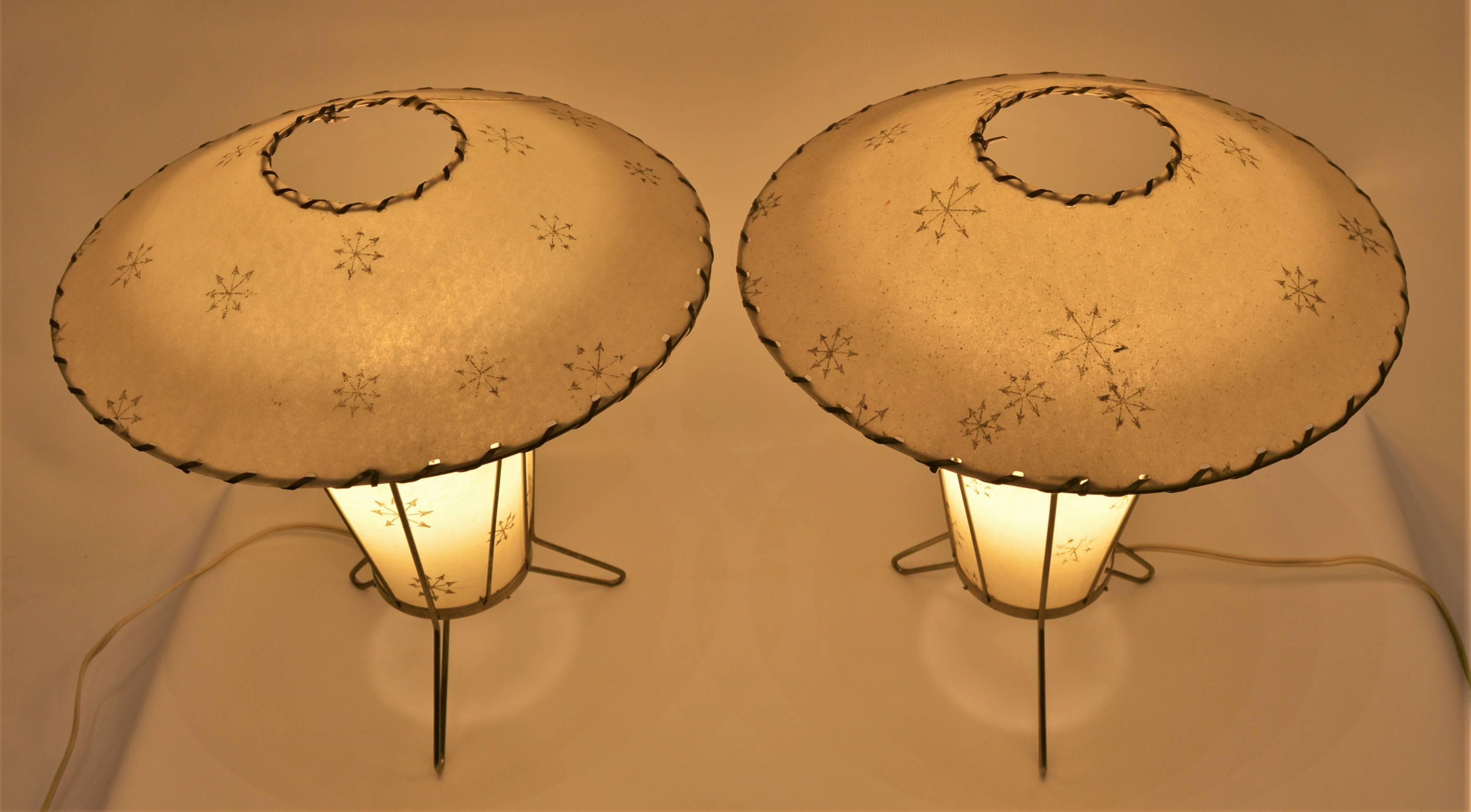 North American Pair 1950s Atomic Era Fiberglass and Brass Tripod Table Lamps