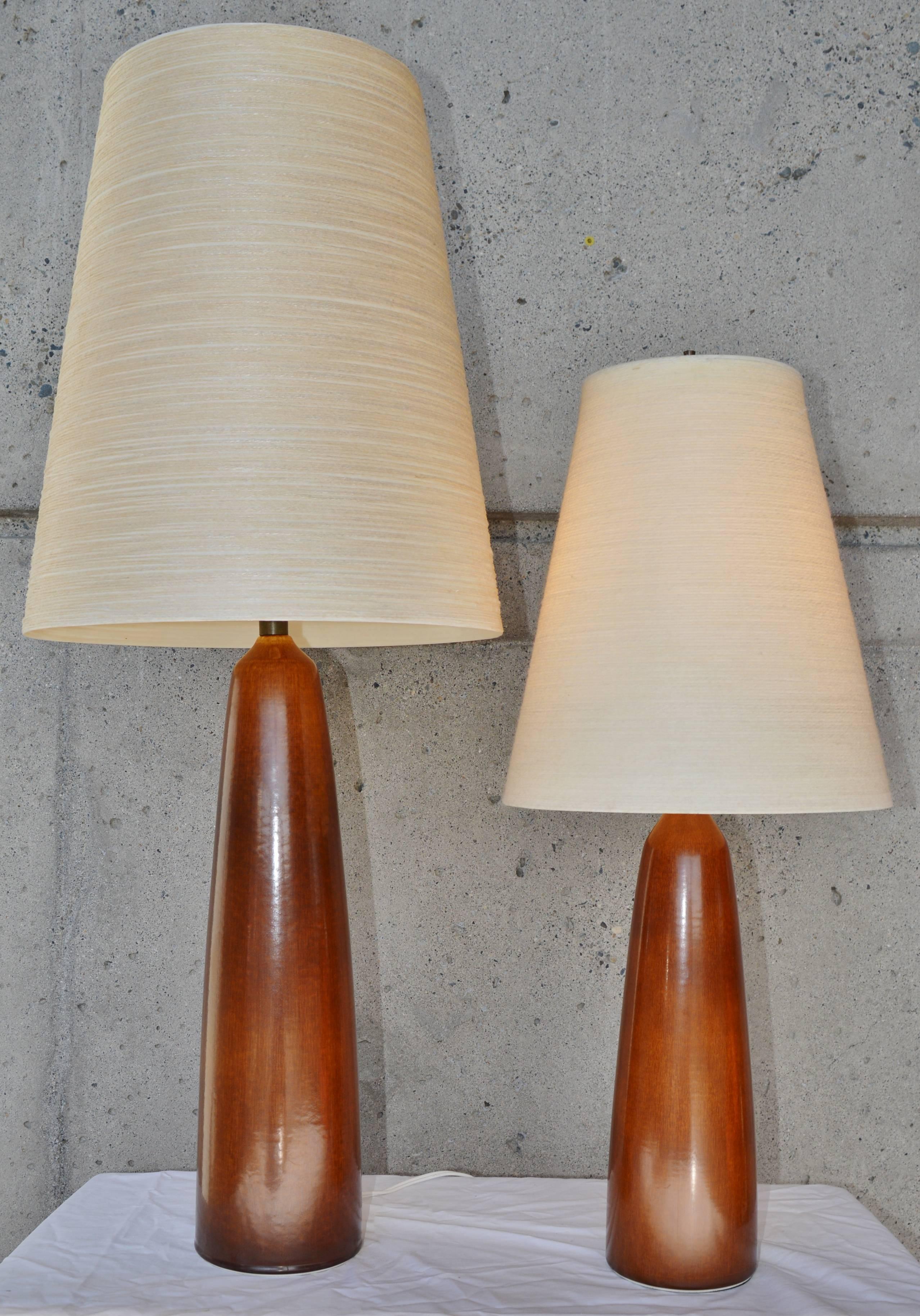 Pair of Lotte & Gunnar Bostlund Ceramic Lamps with Original Shades and Finials In Excellent Condition In New Westminster, British Columbia