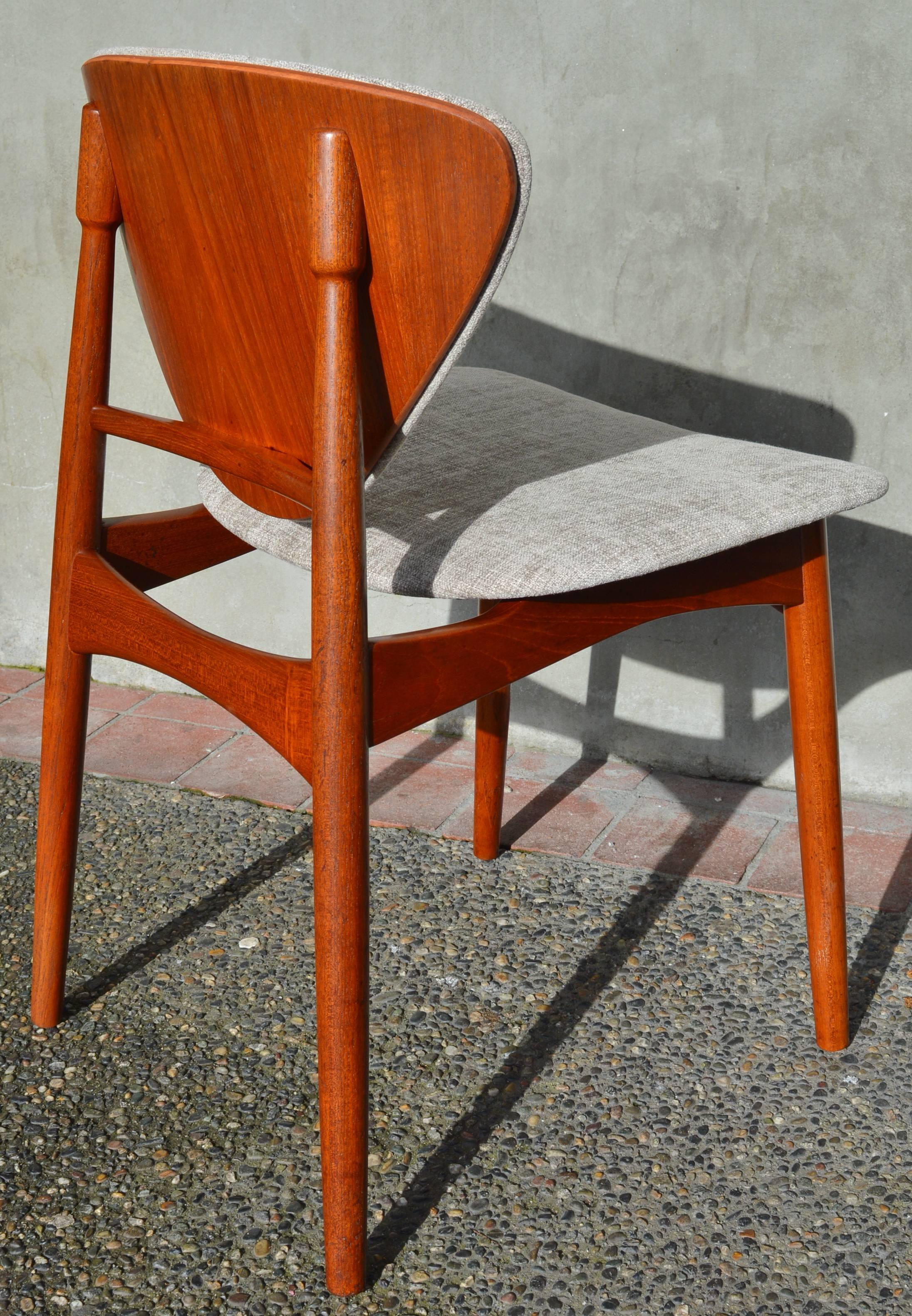 Mid-20th Century Danish Desk Chair / Side Chair Inspired by Arne Hovmand-Olsen