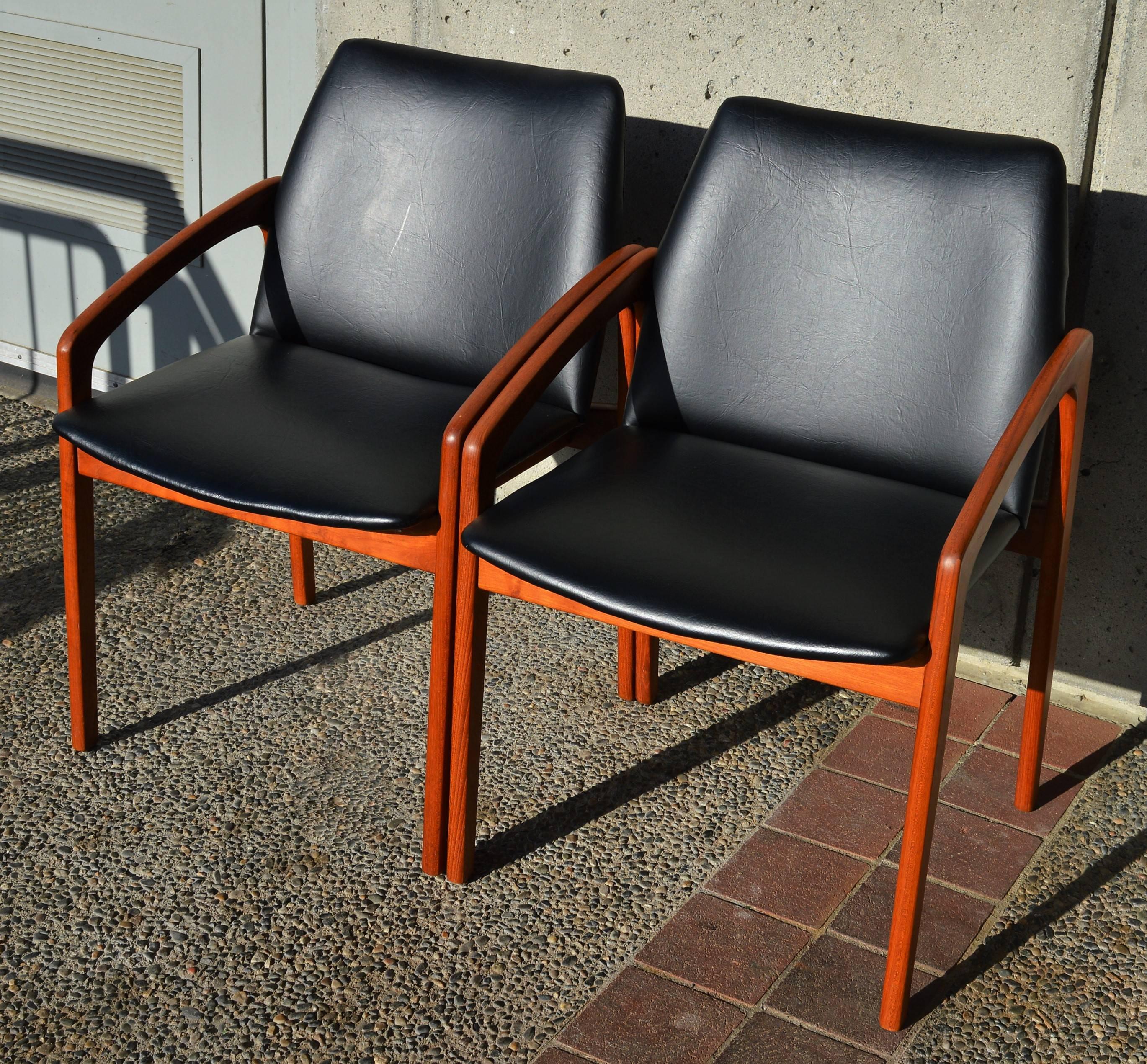 Pair of Kai Kristiansen Teak Carvers or Side Chairs, Danish (Dänisch)