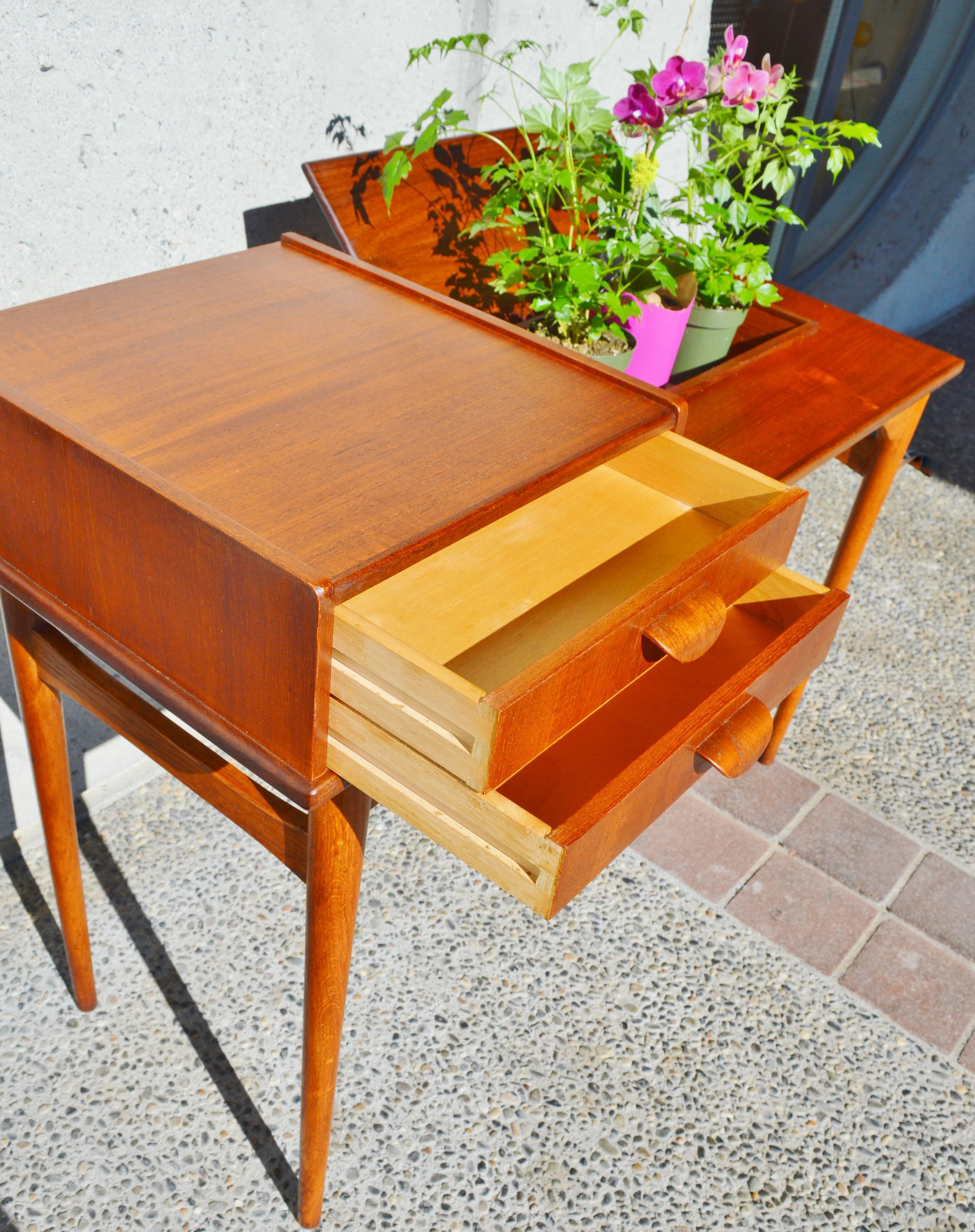 Mid-20th Century Danish Teak and Oak Sofa or Hall Table with Lift Top Storage or Planter